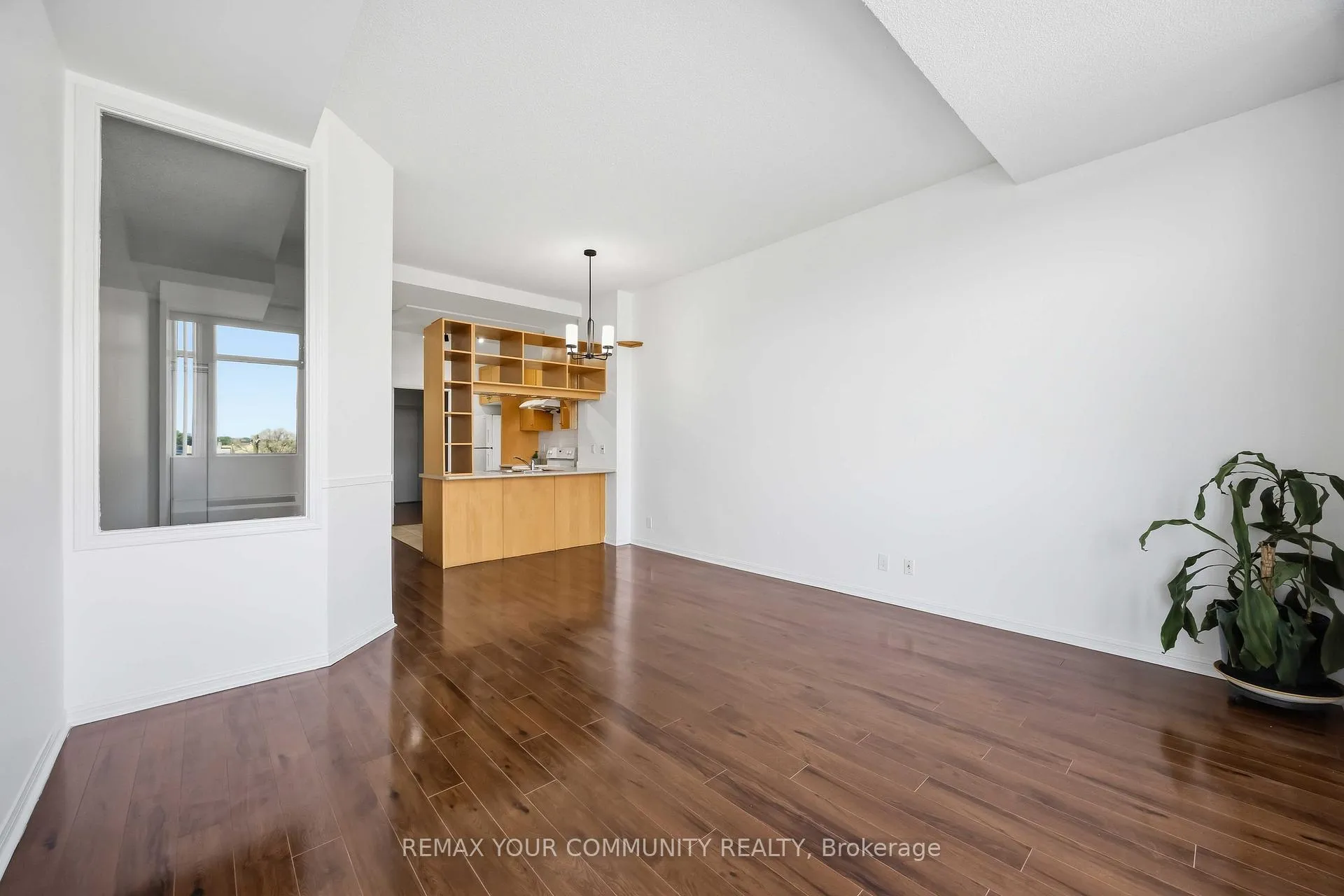 Photo 12 of Unit 502, 1600 Keele Street, Toronto, Keelesdale-Eglinton West — HOMEH