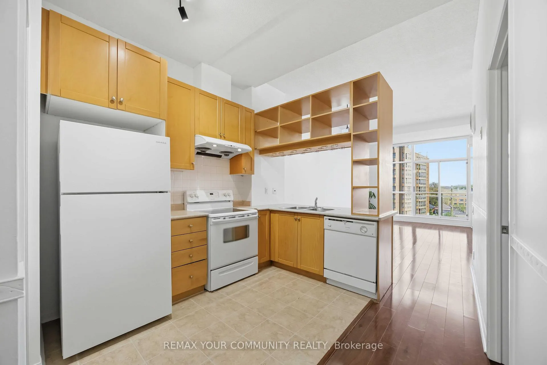 Photo 17 of Unit 502, 1600 Keele Street, Toronto, Keelesdale-Eglinton West — HOMEH