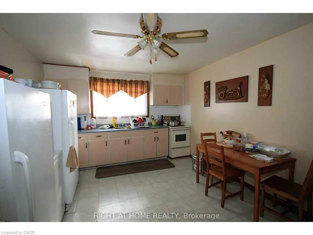 Photo 5 of 115 Sixth Avenue, Brantford, Eagle Place West — HOMEH