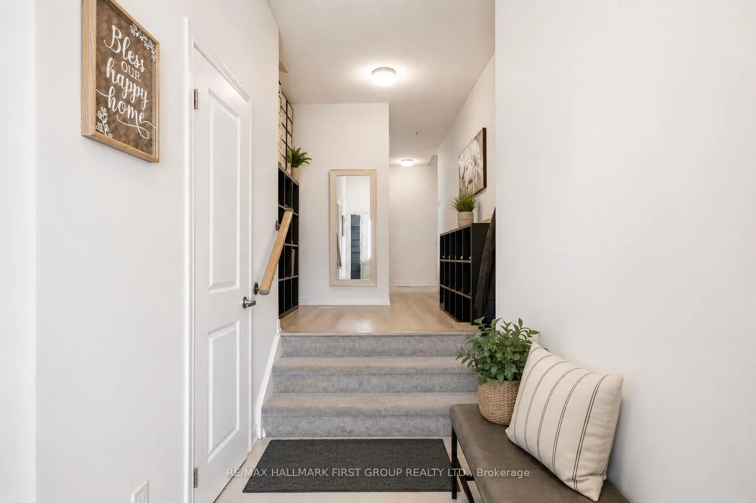 Photo 3 of 2019 Cameron Lott Crescent, Oshawa, Kedron — HOMEH