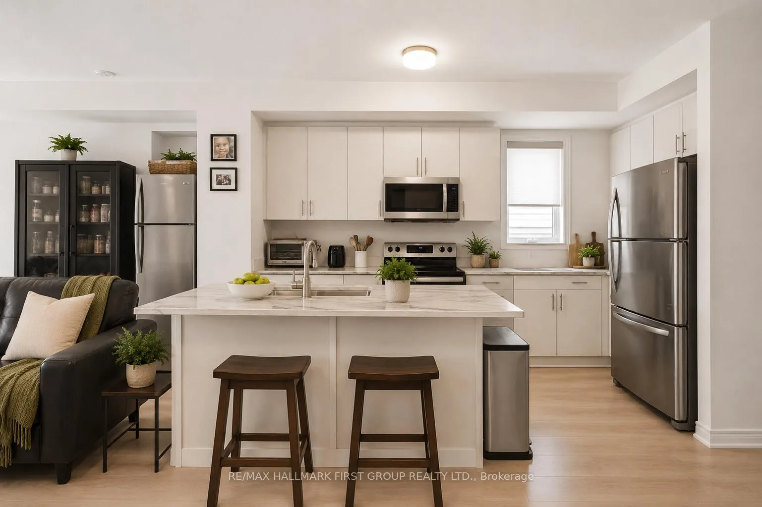 Photo 8 of 2019 Cameron Lott Crescent, Oshawa, Kedron — HOMEH