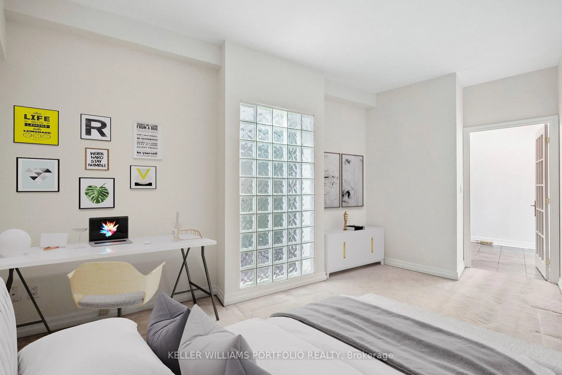 Photo 5 of Unit 702, 2727 Yonge Street, Toronto, Lawrence Park South — HOMEH