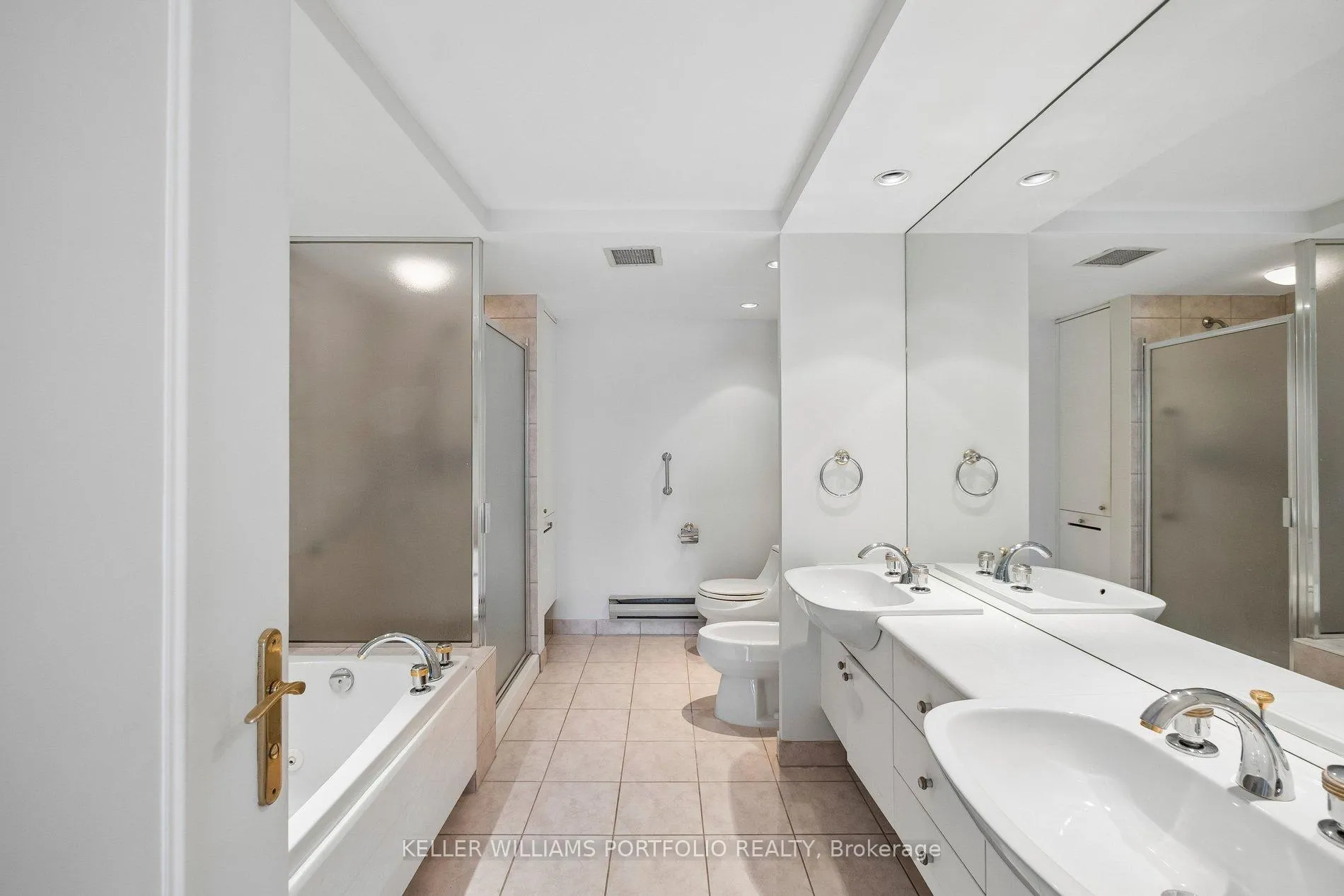Photo 20 of Unit 702, 2727 Yonge Street, Toronto, Lawrence Park South — HOMEH