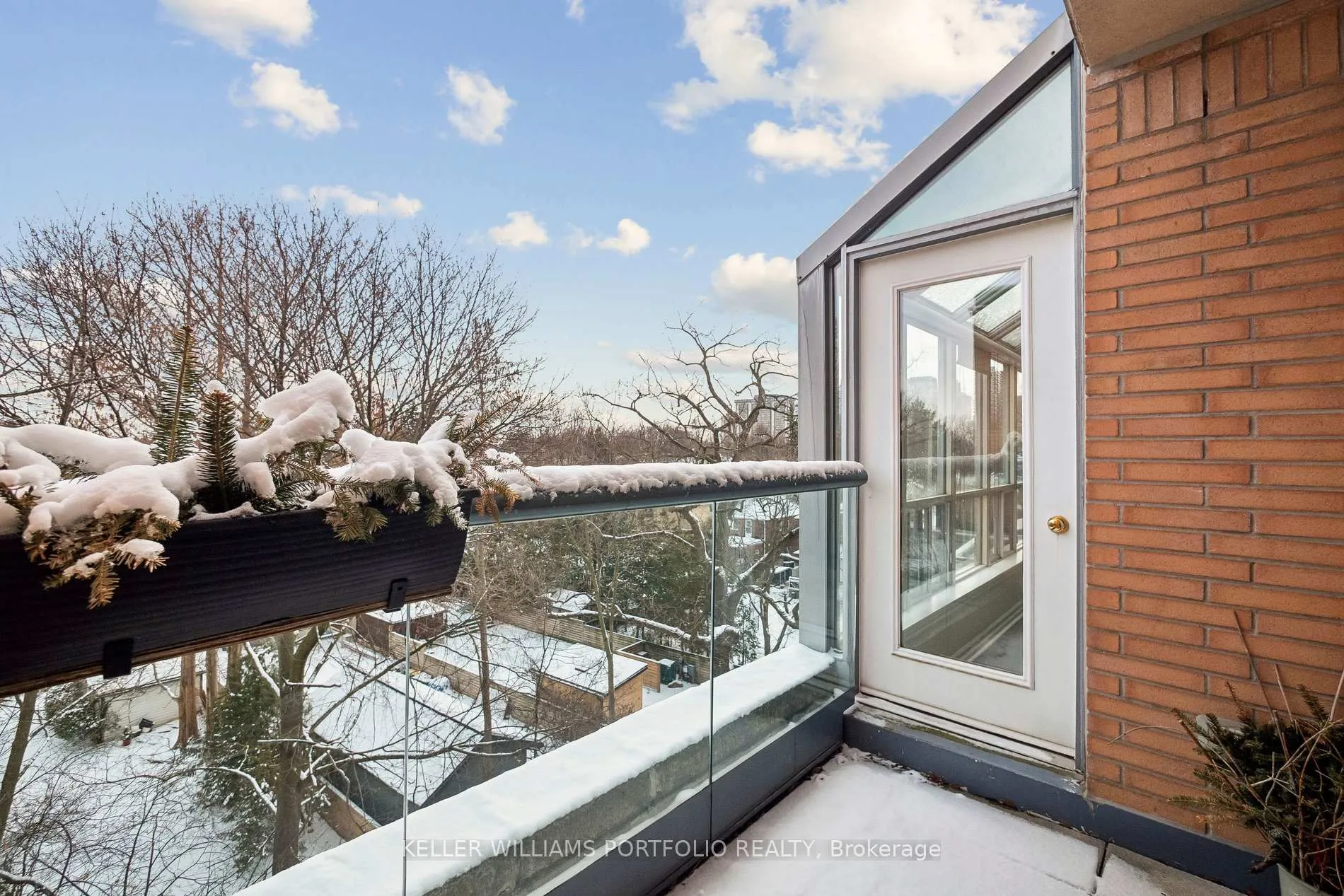 Photo 24 of Unit 702, 2727 Yonge Street, Toronto, Lawrence Park South — HOMEH