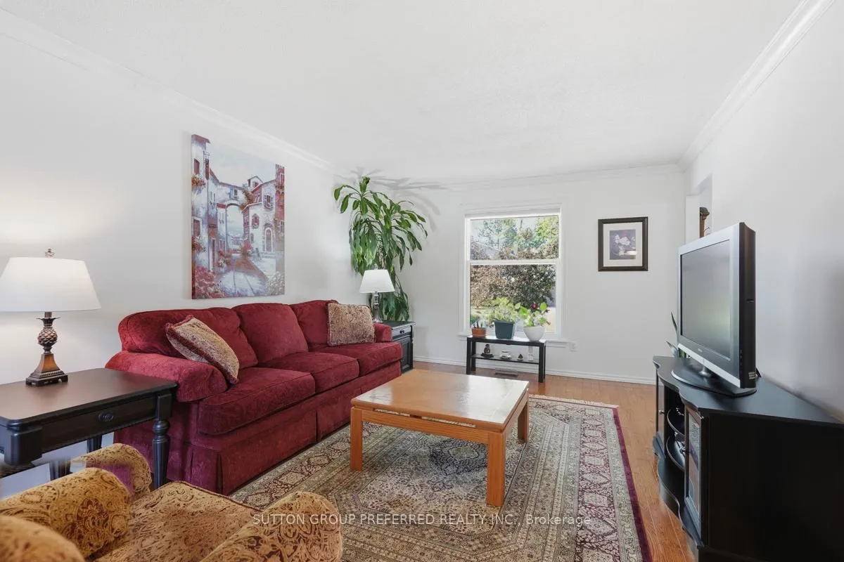 Photo 7 of 1021 Flintlock Road, London, North P — HOMEH