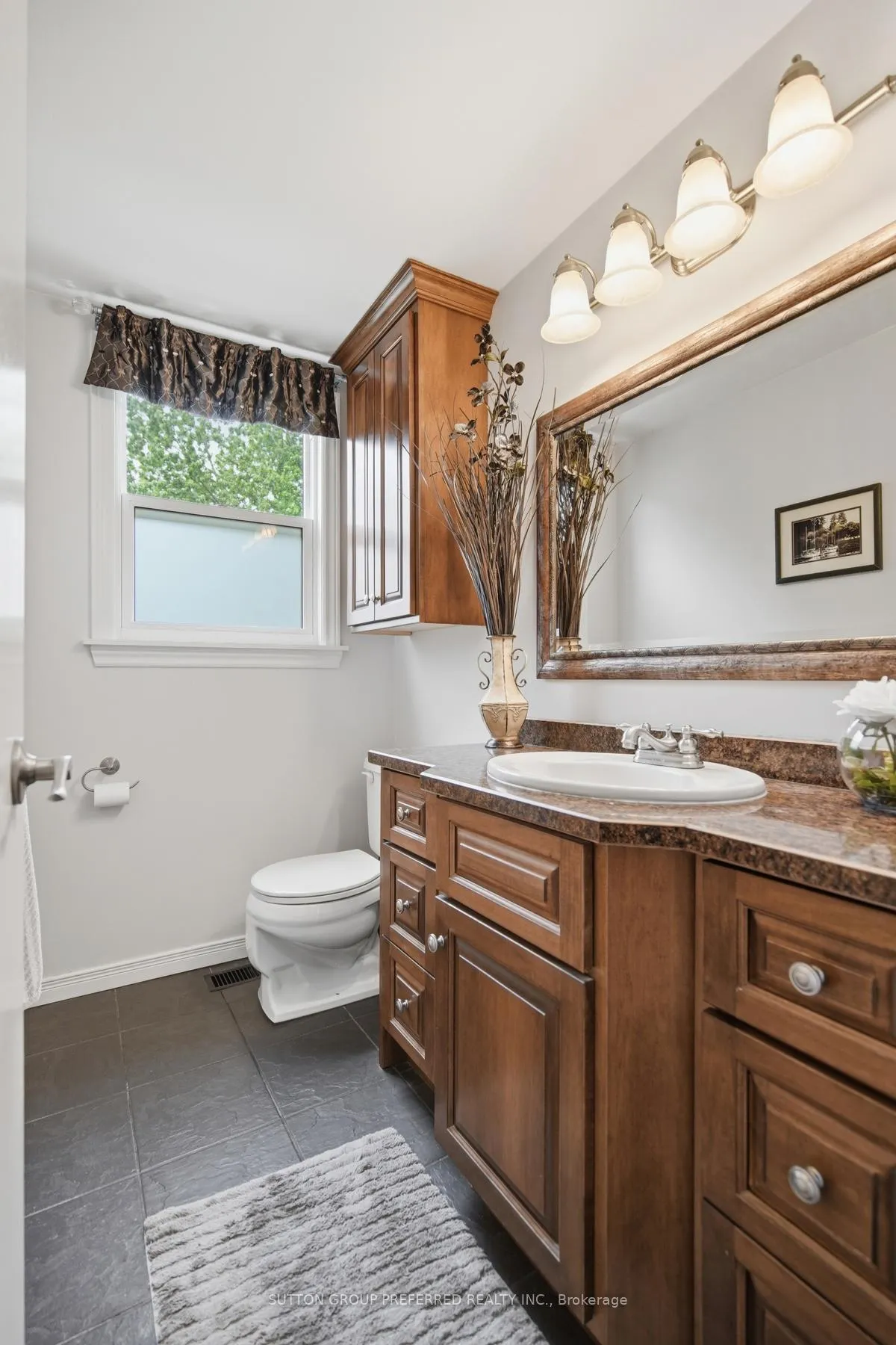 Photo 18 of 1021 Flintlock Road, London, North P — HOMEH