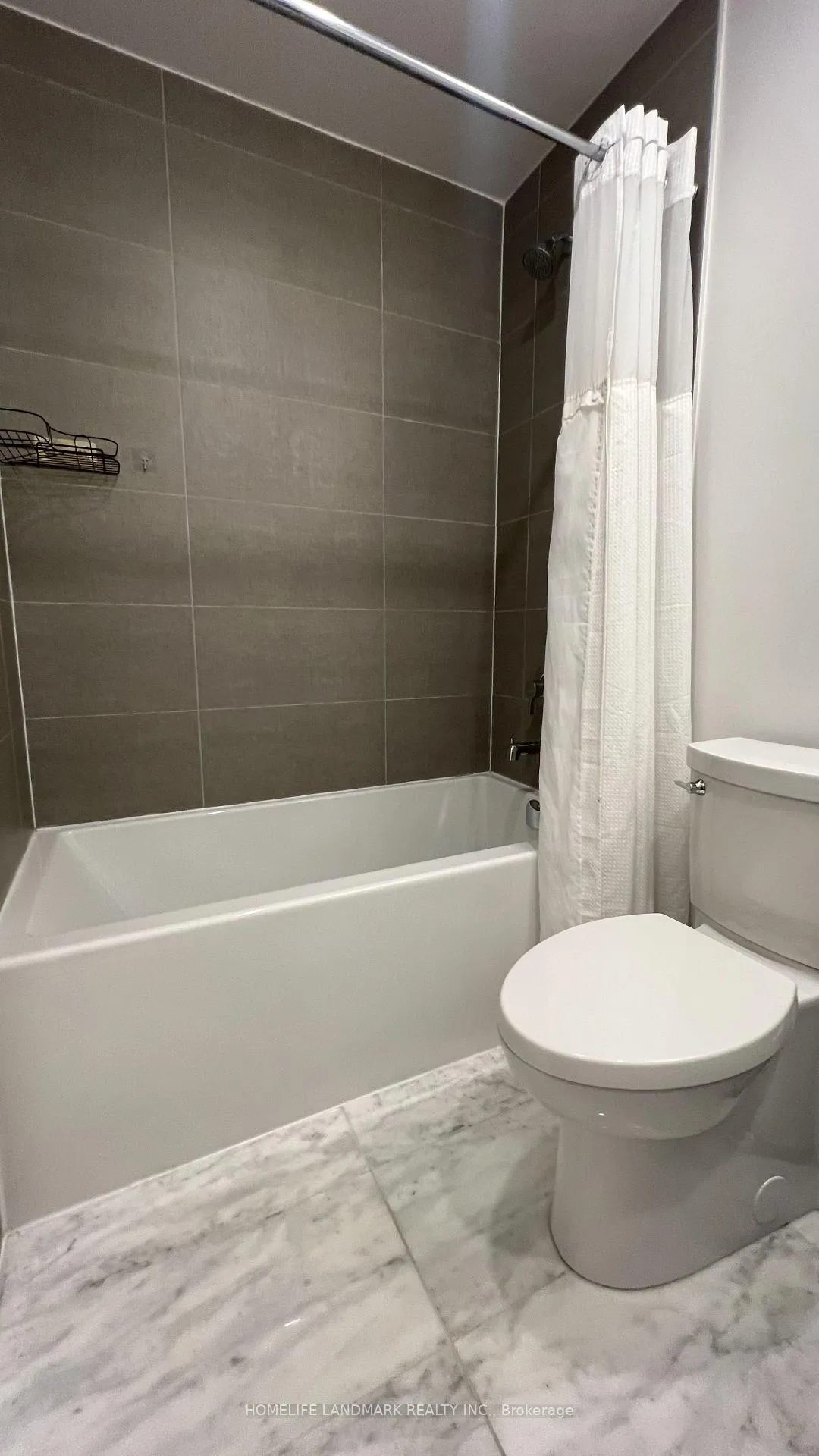 Photo 10 of Unit th #17, 270 Davenport Road, Toronto, The Annex — HOMEH