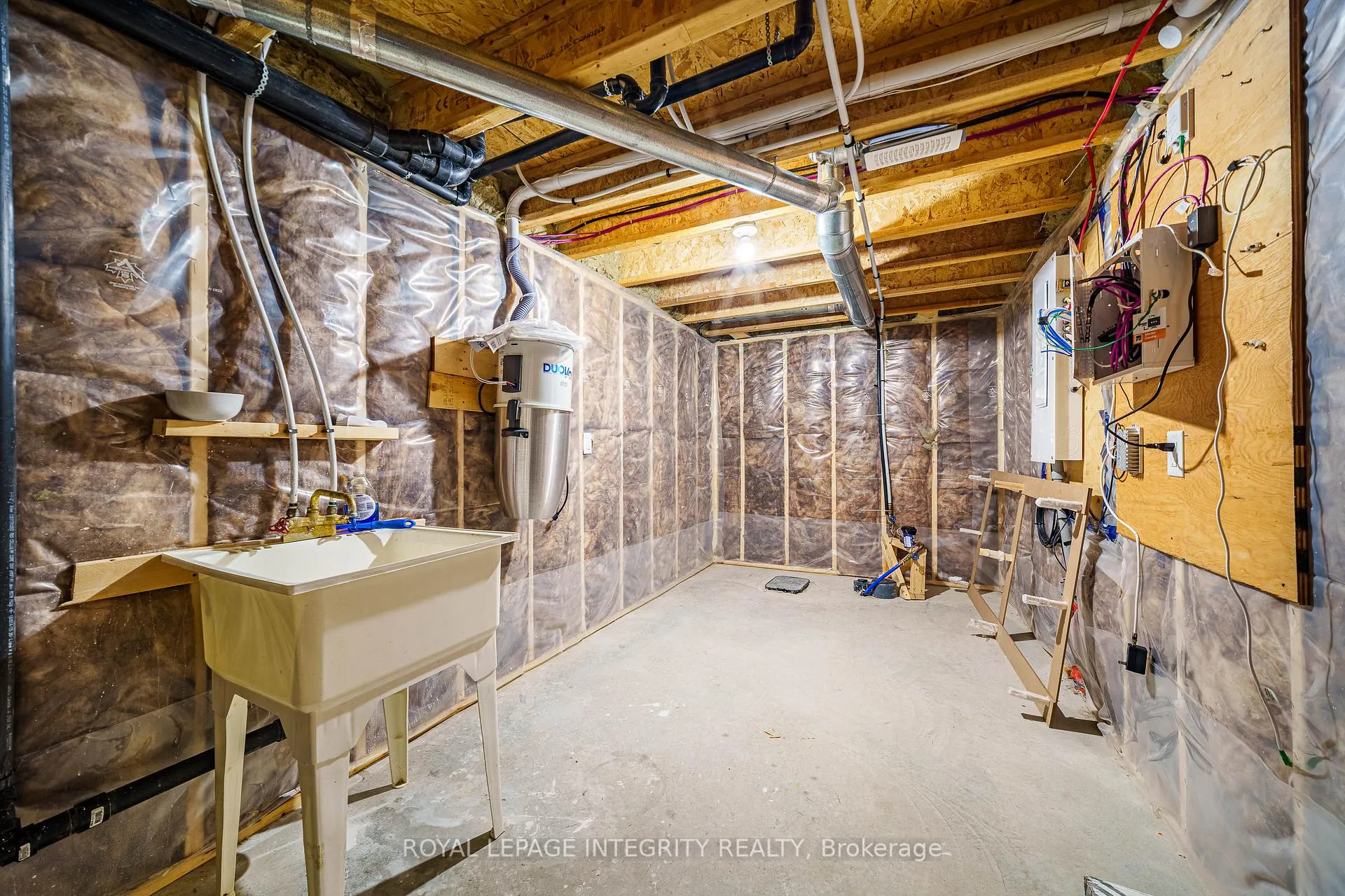 Photo 42 of 866 Quartet Avenue, Ottawa, Riverside South/Gloucester Glen — HOMEH