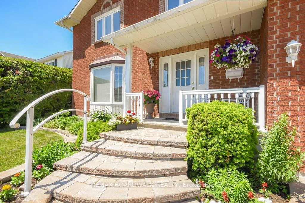 Photo 4 of 6617 Carriere Street, Ottawa, Chateauneuf — HOMEH