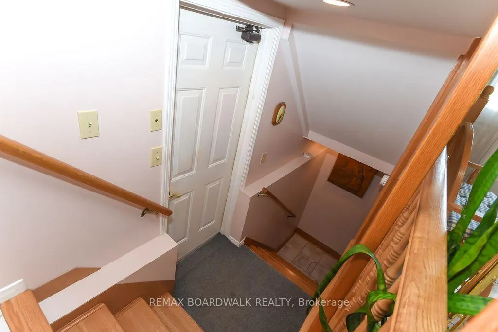 Photo 34 of 6617 Carriere Street, Ottawa, Chateauneuf — HOMEH
