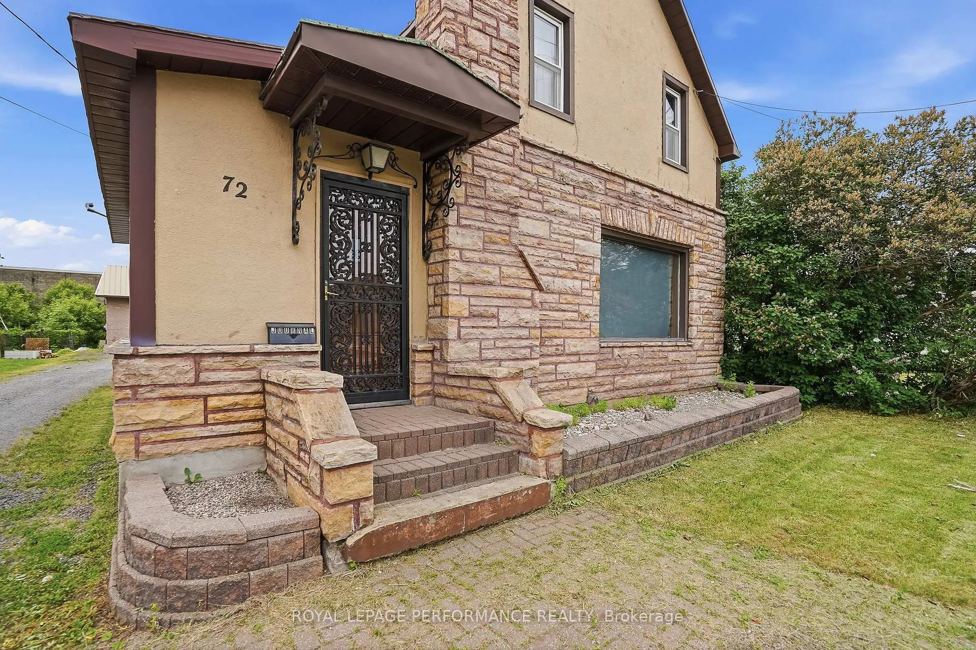 Photo 5 of 72 Longueuil Street, Champlain, L'Orignal — HOMEH