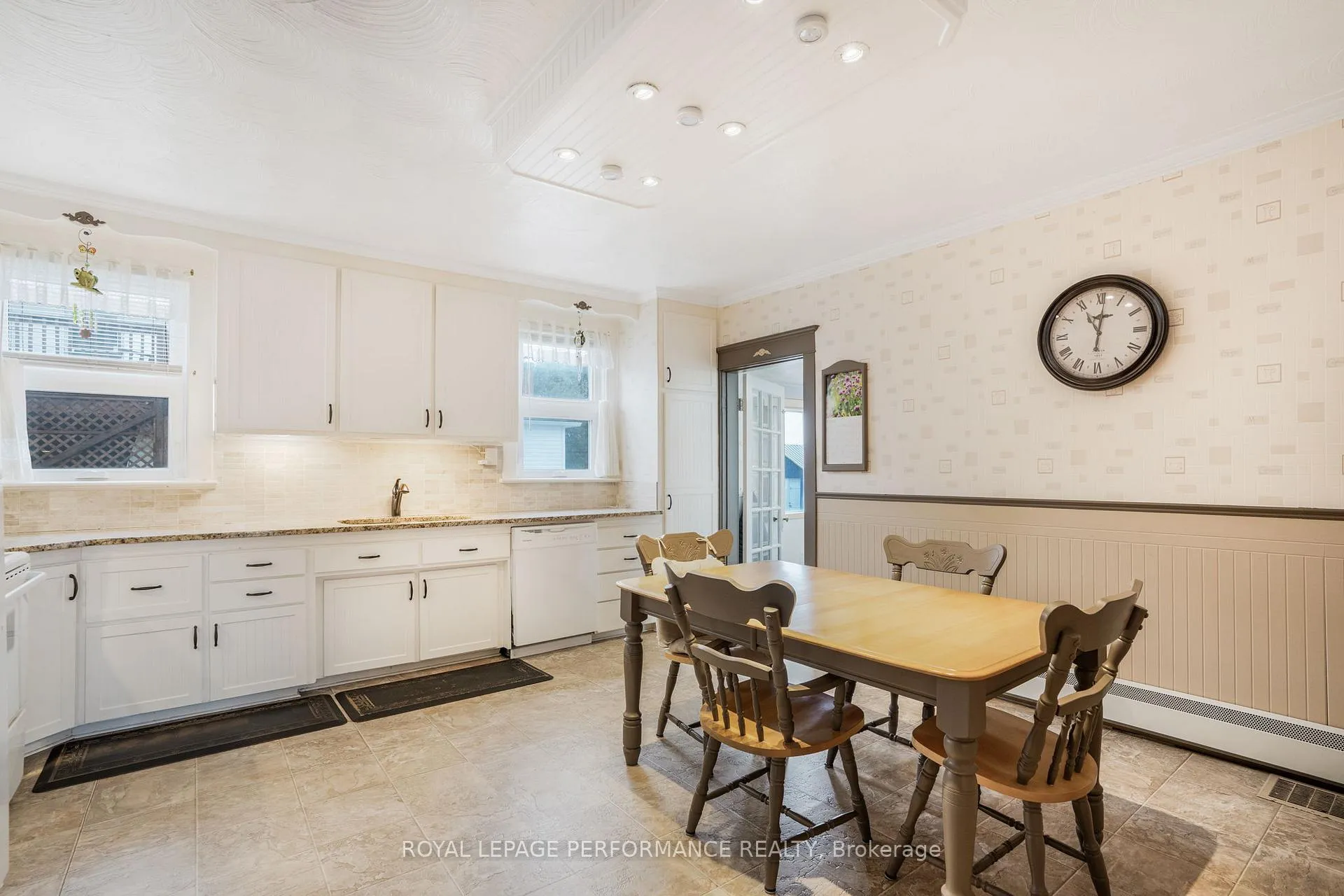 Photo 7 of 72 Longueuil Street, Champlain, L'Orignal — HOMEH
