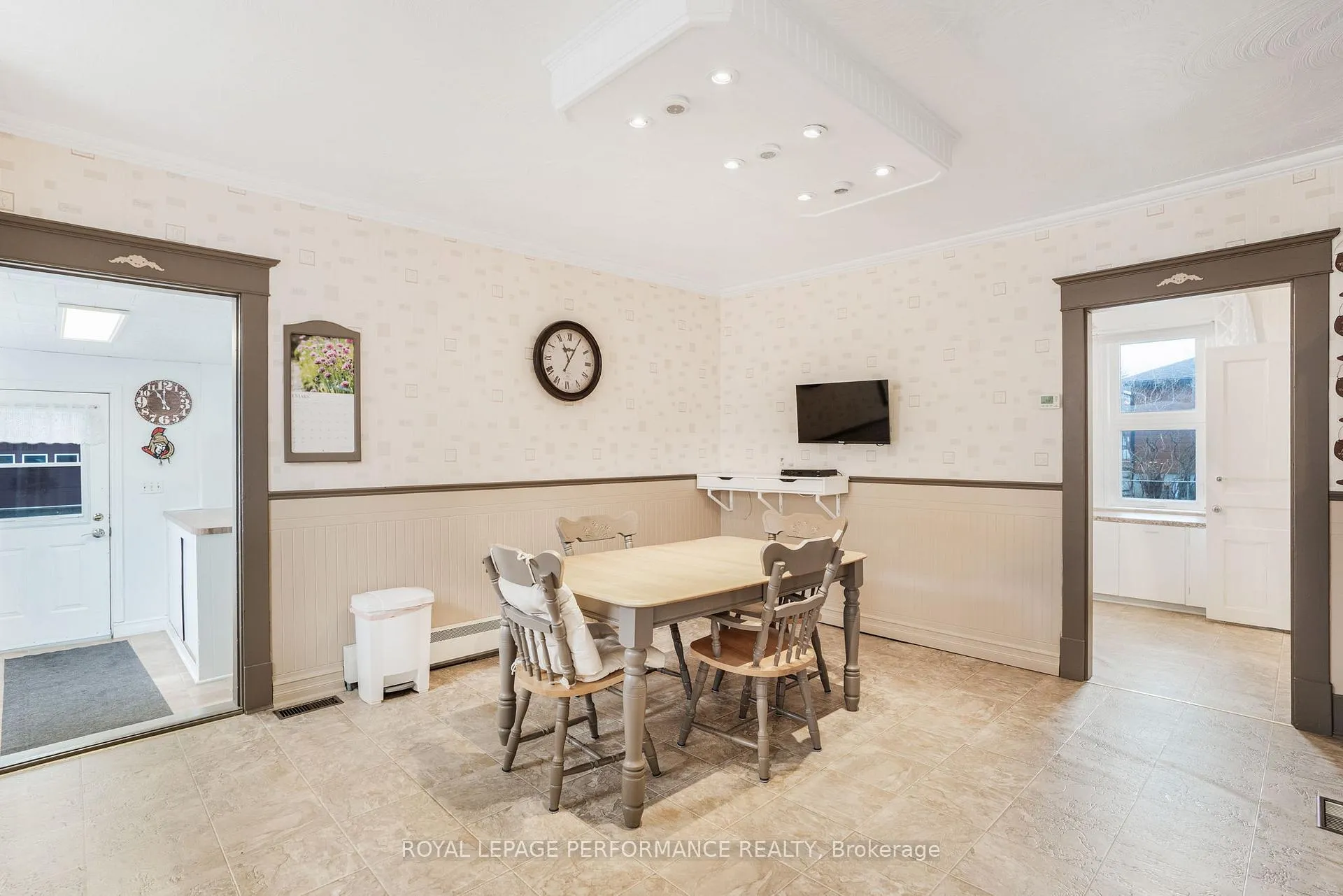 Photo 10 of 72 Longueuil Street, Champlain, L'Orignal — HOMEH