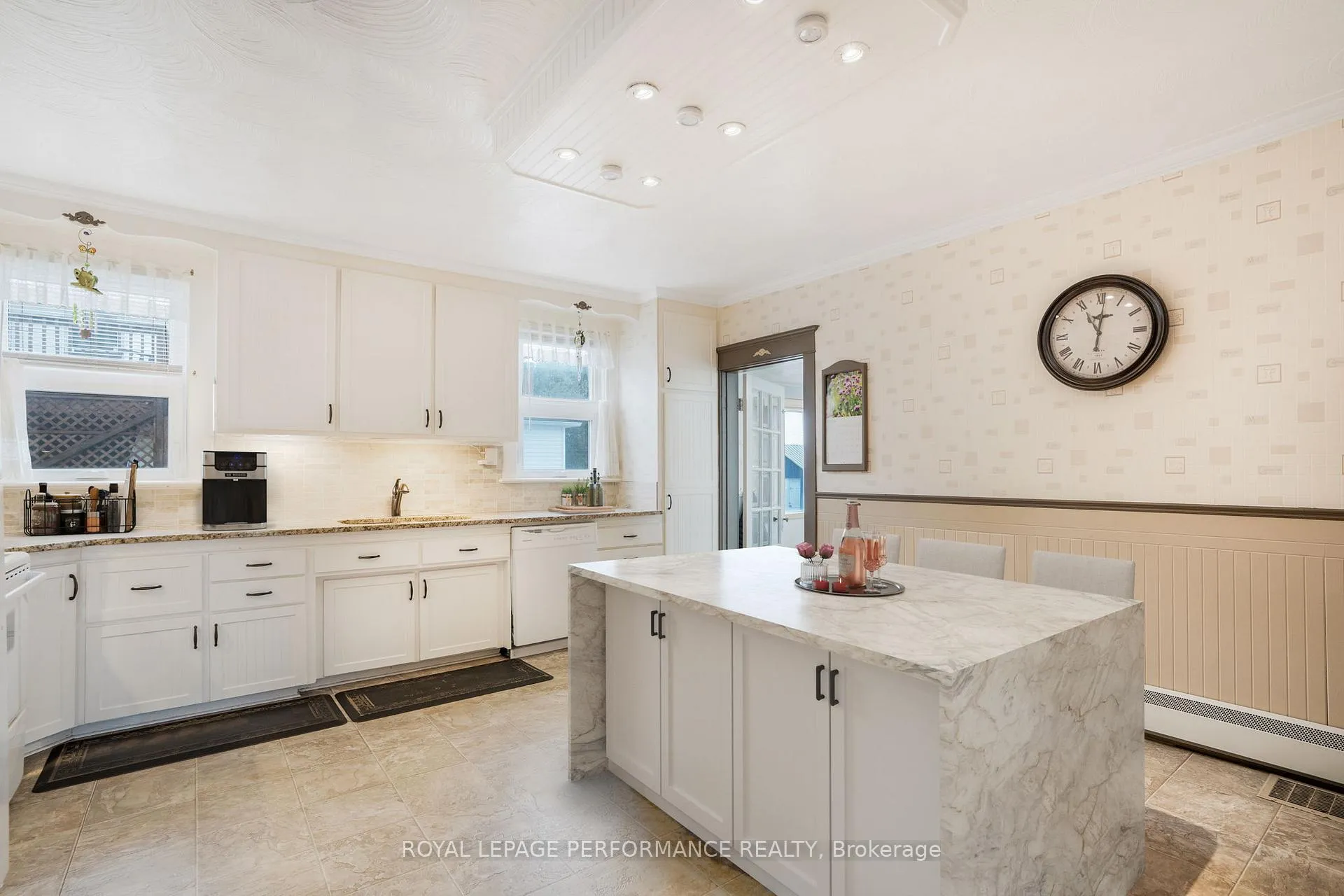 Photo 11 of 72 Longueuil Street, Champlain, L'Orignal — HOMEH