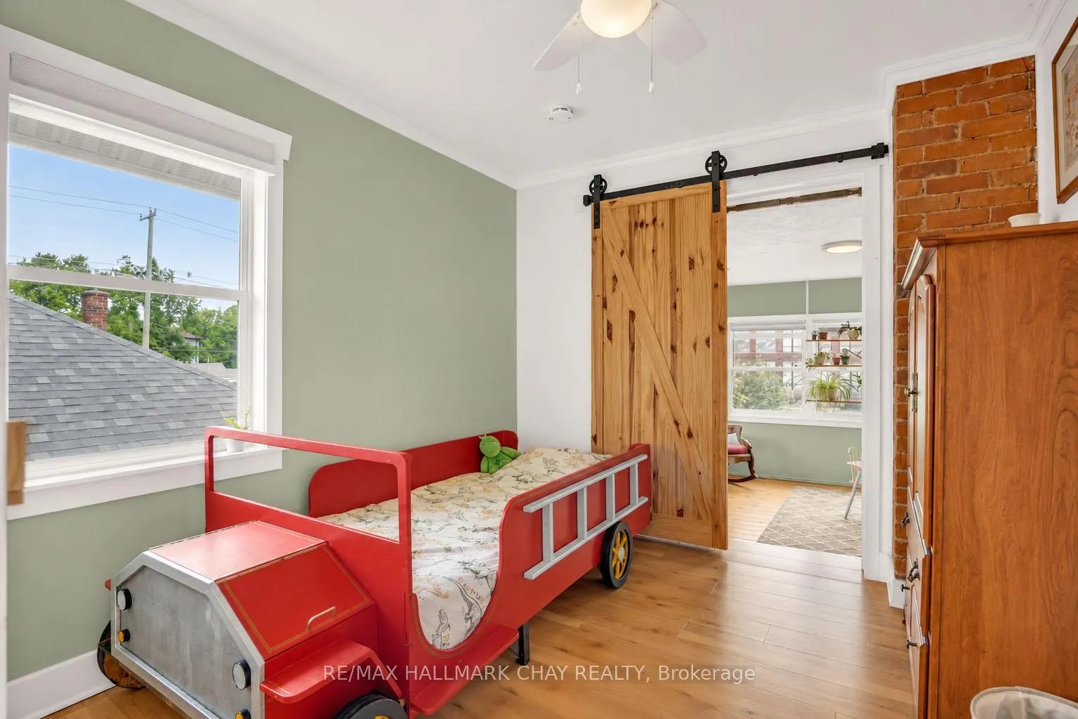 Photo 16 of 92 Dunlop Street, Orillia — HOMEH