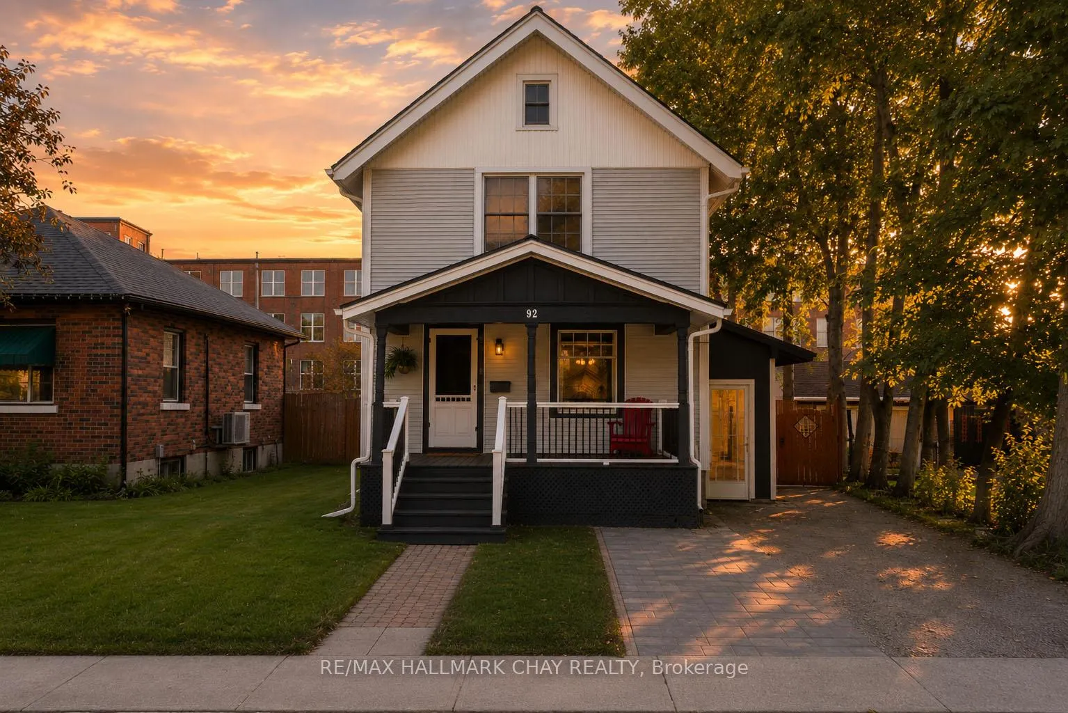 Photo 28 of 92 Dunlop Street, Orillia — HOMEH