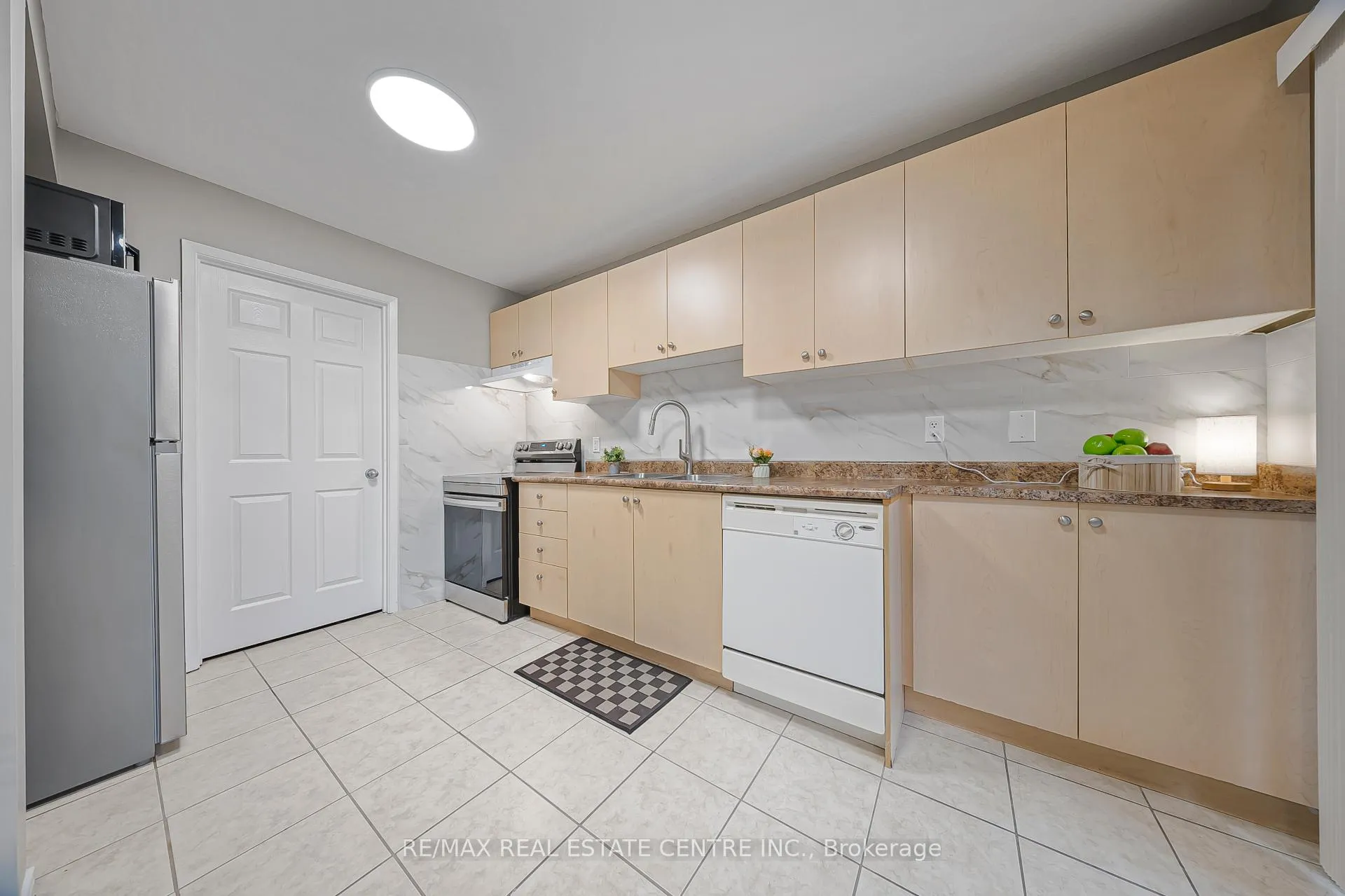 Photo 10 of Unit 37, 12 Holborn Drive, Waterloo — HOMEH