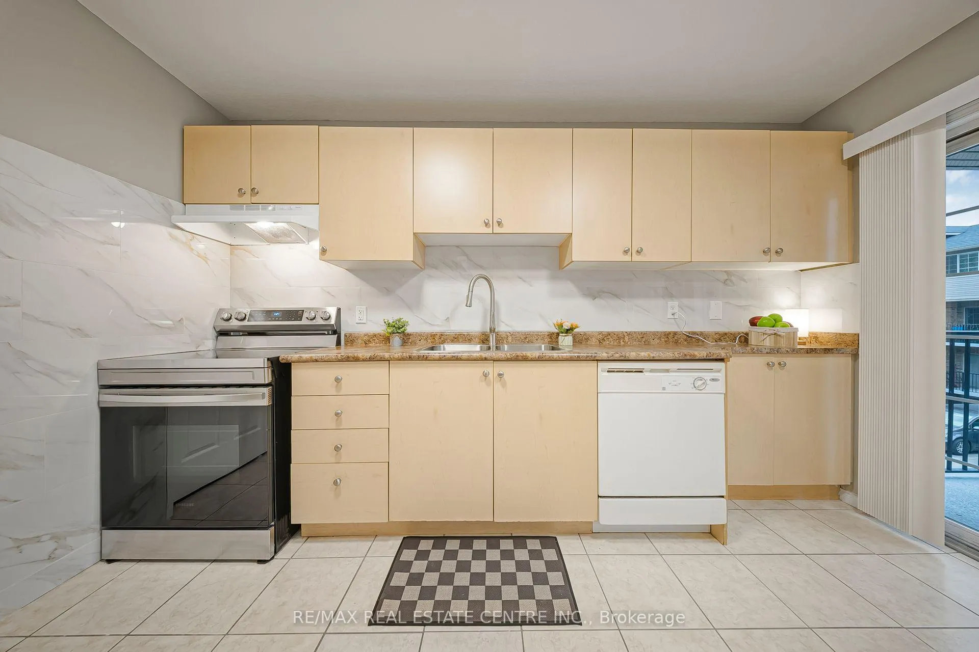 Photo 11 of Unit 37, 12 Holborn Drive, Waterloo — HOMEH