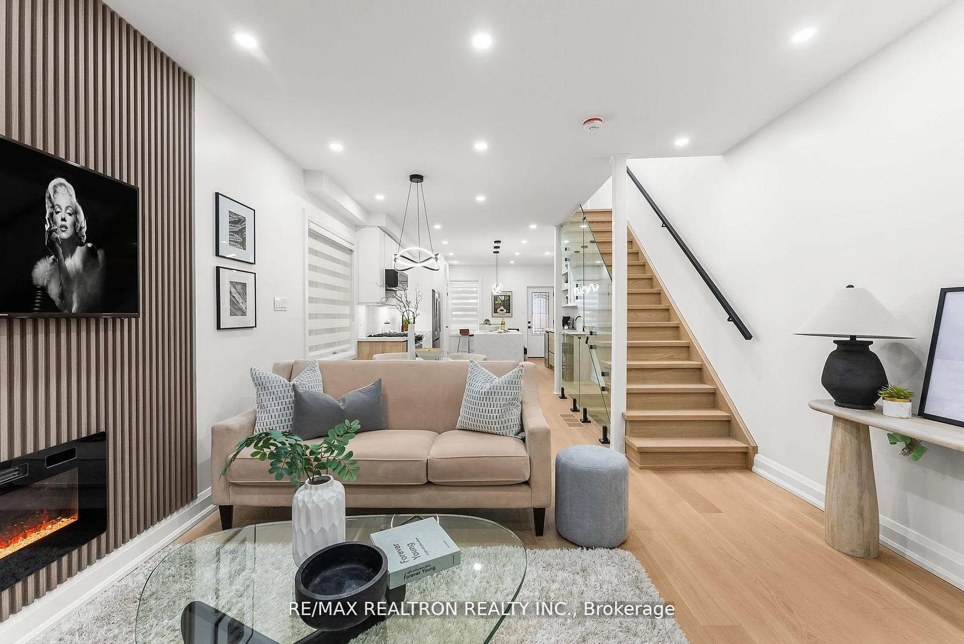 Photo 7 of 111 Glenmore Road, Toronto, Woodbine Corridor — HOMEH