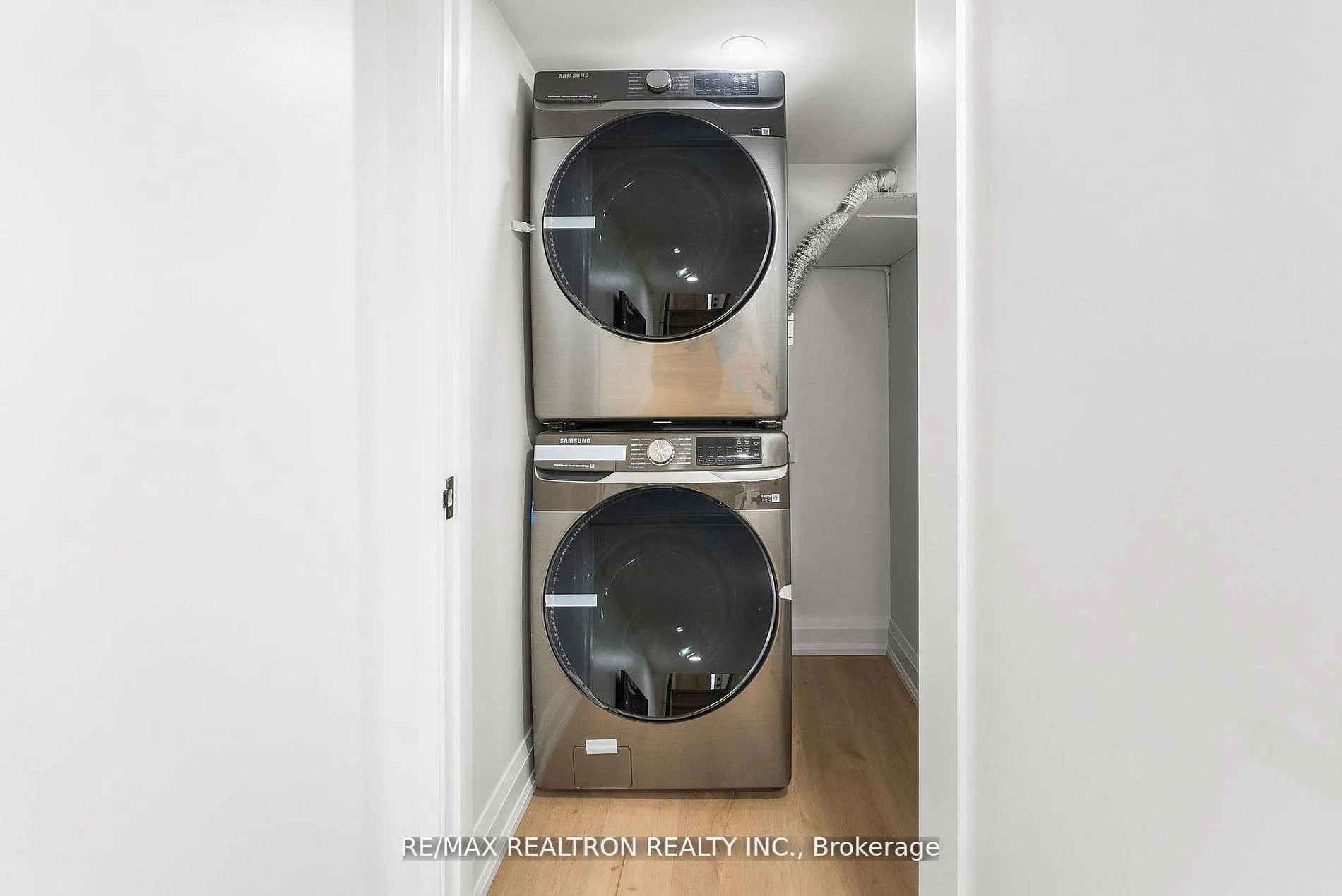 Photo 33 of 111 Glenmore Road, Toronto, Woodbine Corridor — HOMEH