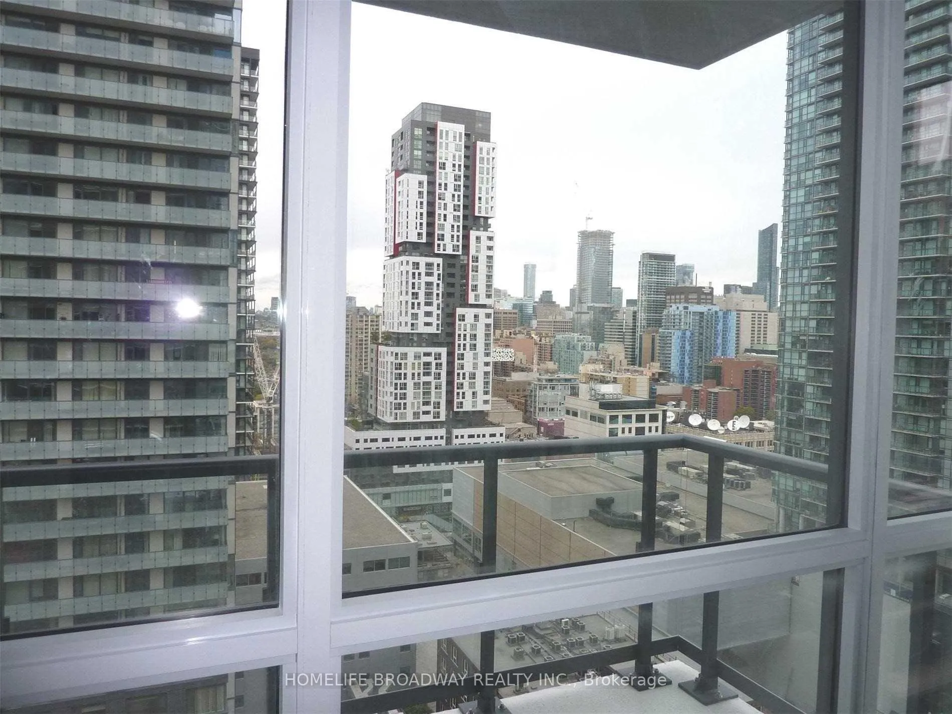 Photo 2 of Unit 2210, 87 Peter Street, Toronto, Waterfront Communities — HOMEH