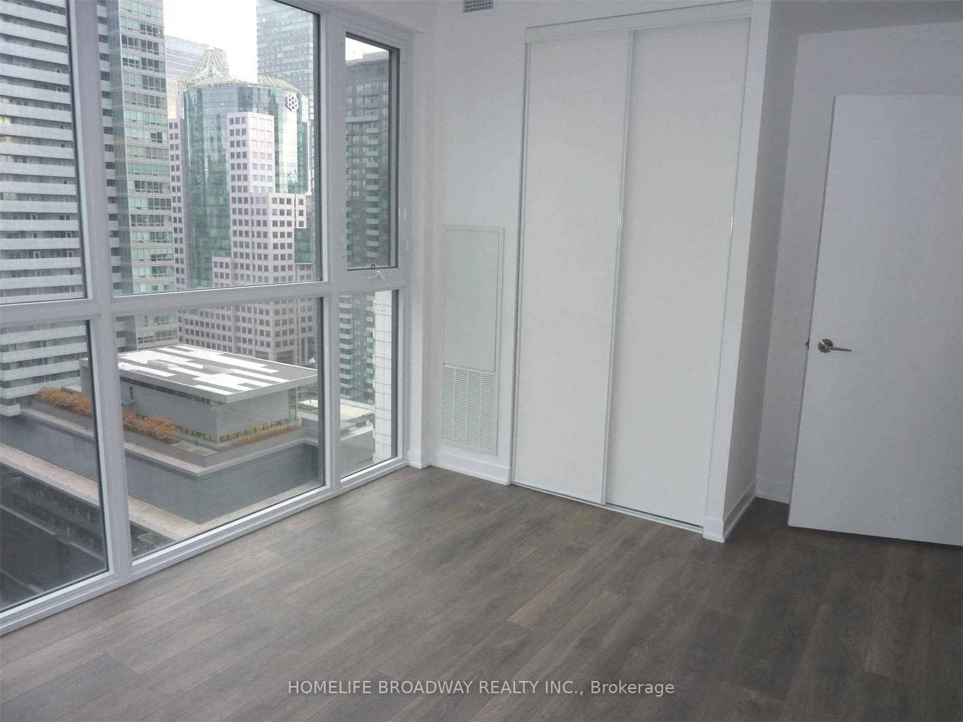 Photo 4 of Unit 2210, 87 Peter Street, Toronto, Waterfront Communities — HOMEH