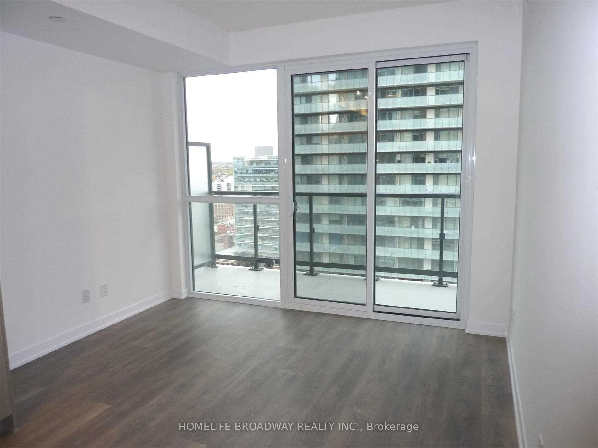Photo 5 of Unit 2210, 87 Peter Street, Toronto, Waterfront Communities — HOMEH