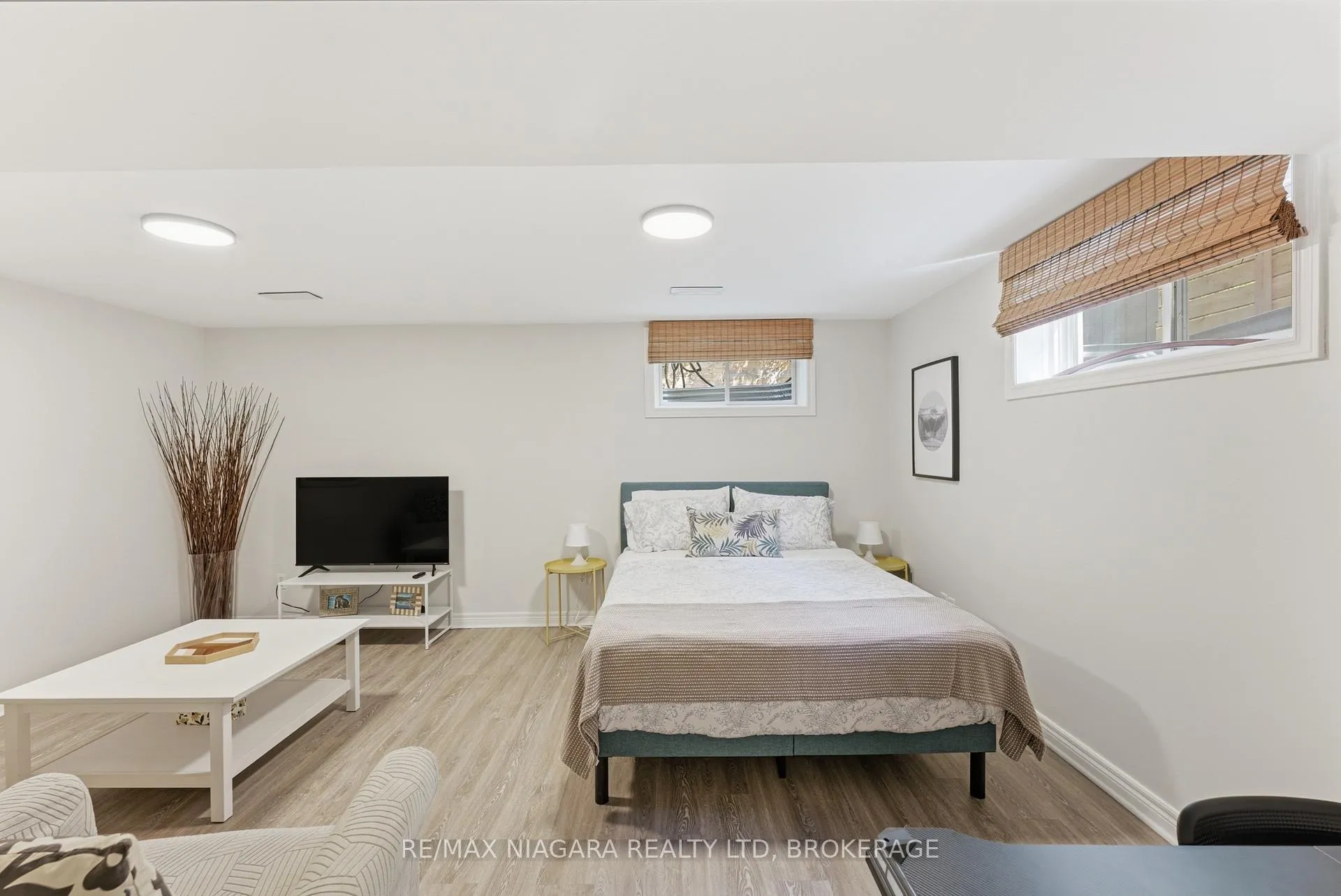 Photo 20 of 25 Beverly Street, St. Catharines, Oakdale — HOMEH