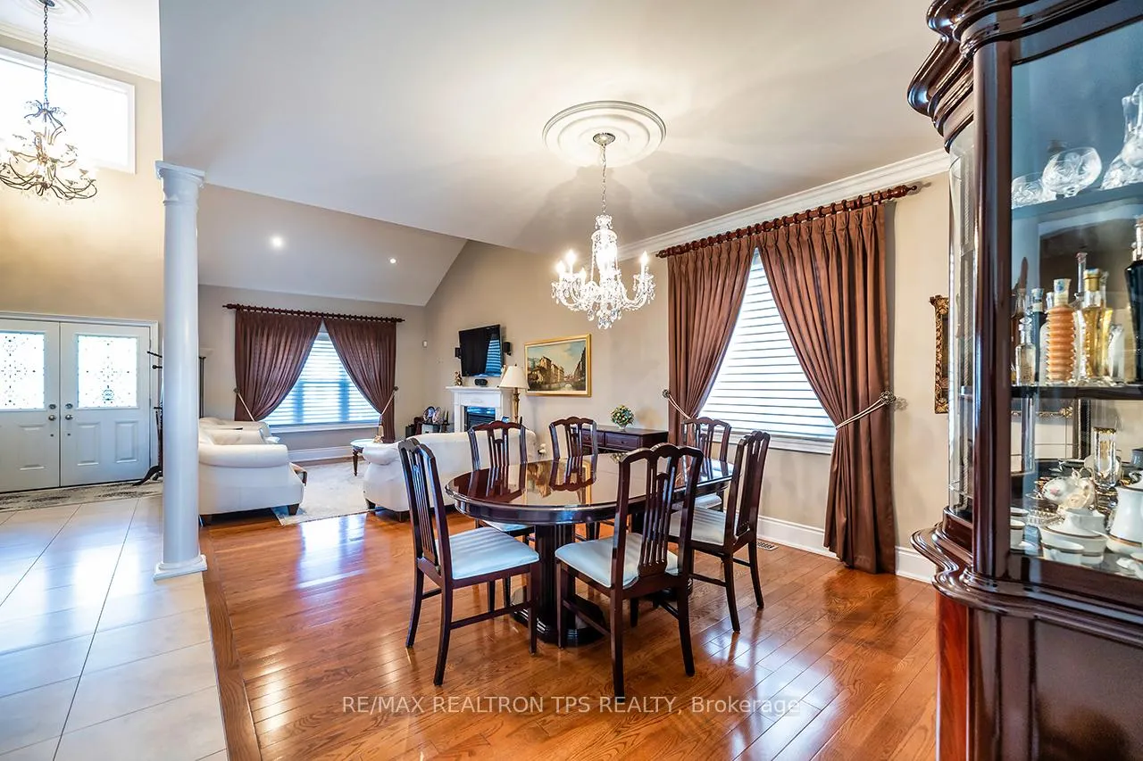 Photo 7 of 25 Leafield Drive, Scarborough, L'Amoreaux — HOMEH
