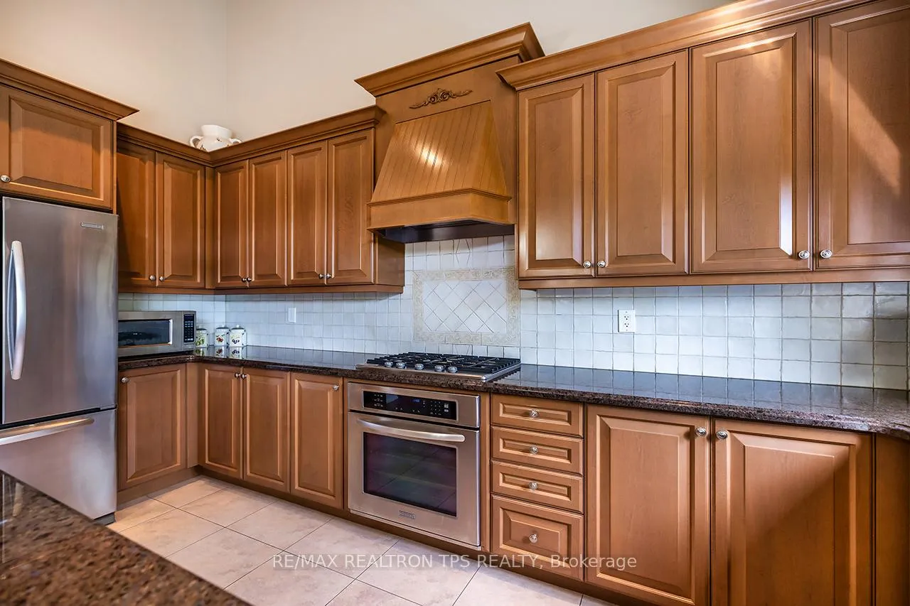 Photo 12 of 25 Leafield Drive, Scarborough, L'Amoreaux — HOMEH