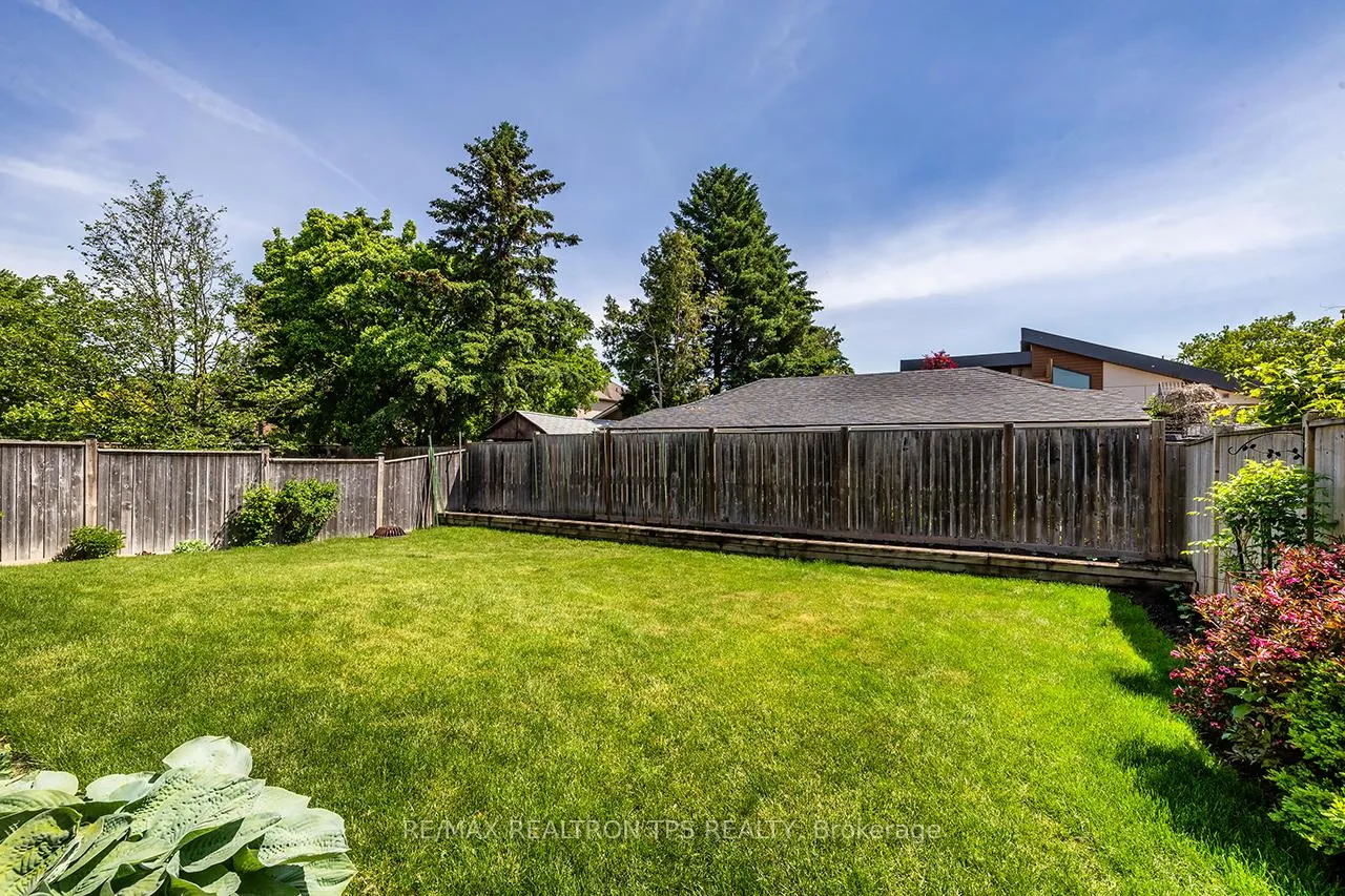 Photo 35 of 25 Leafield Drive, Scarborough, L'Amoreaux — HOMEH