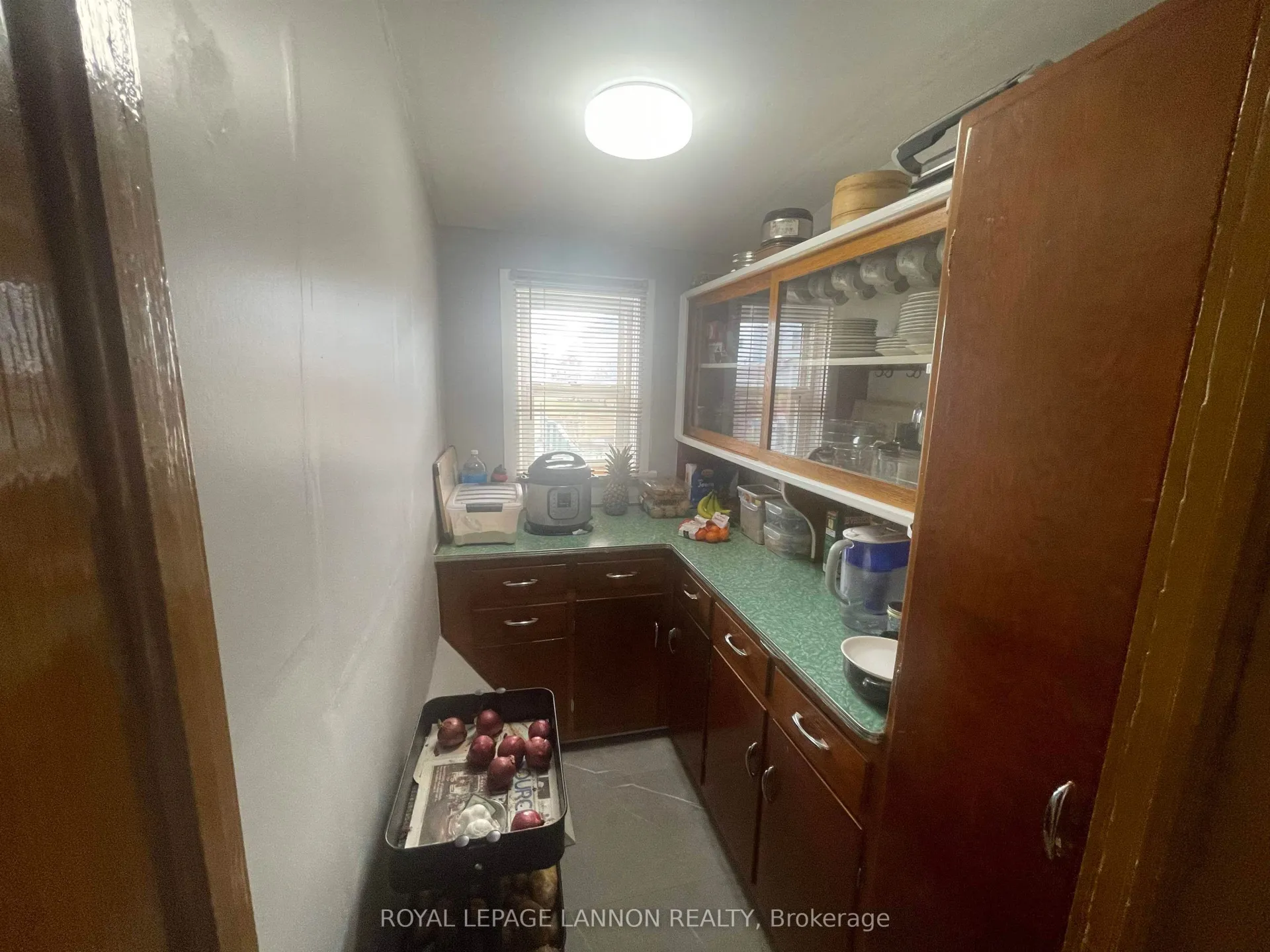 Photo 8 of 523 McLaughlin Street W, Thunder Bay, East End — HOMEH