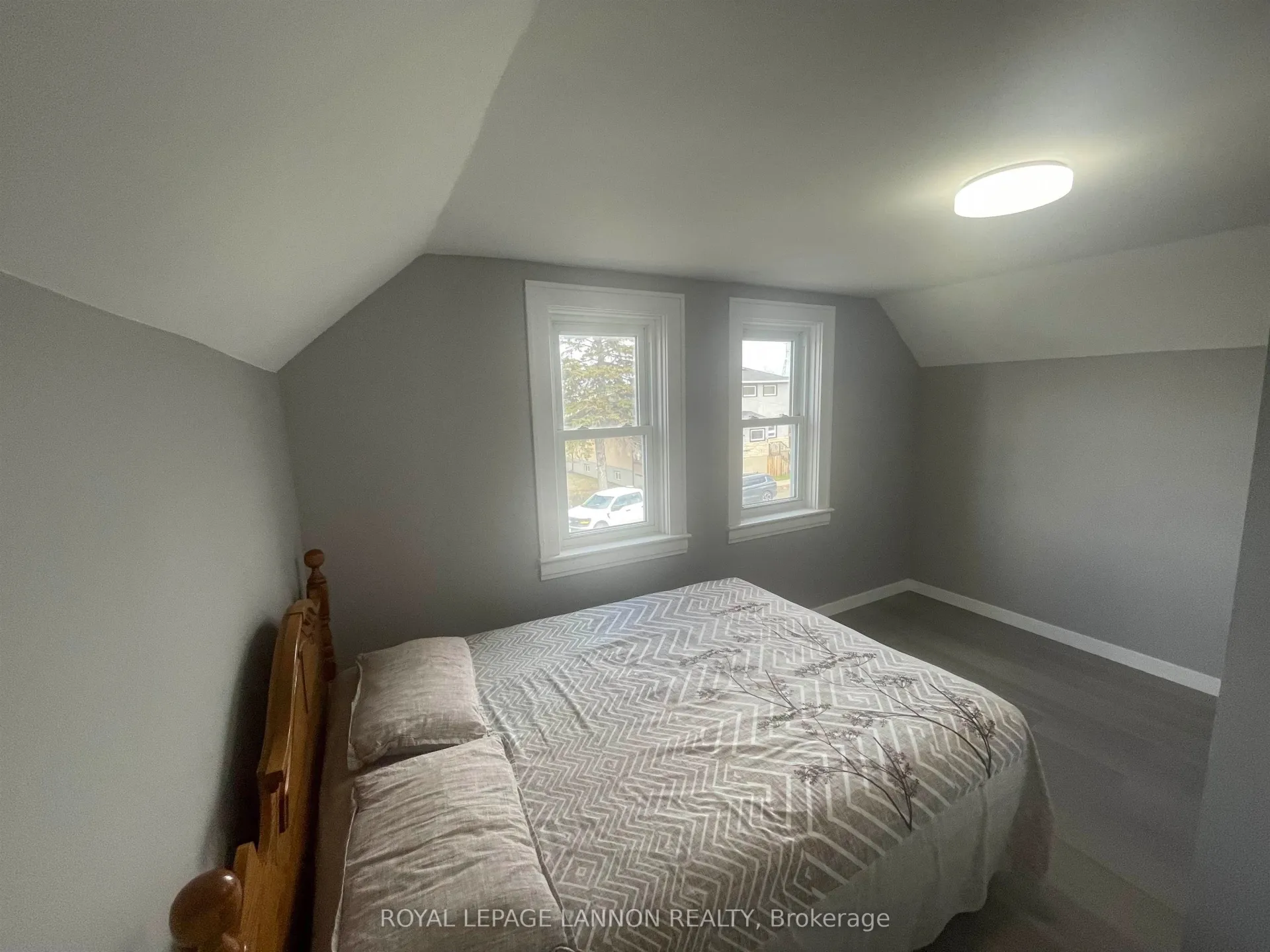 Photo 10 of 523 McLaughlin Street W, Thunder Bay, East End — HOMEH