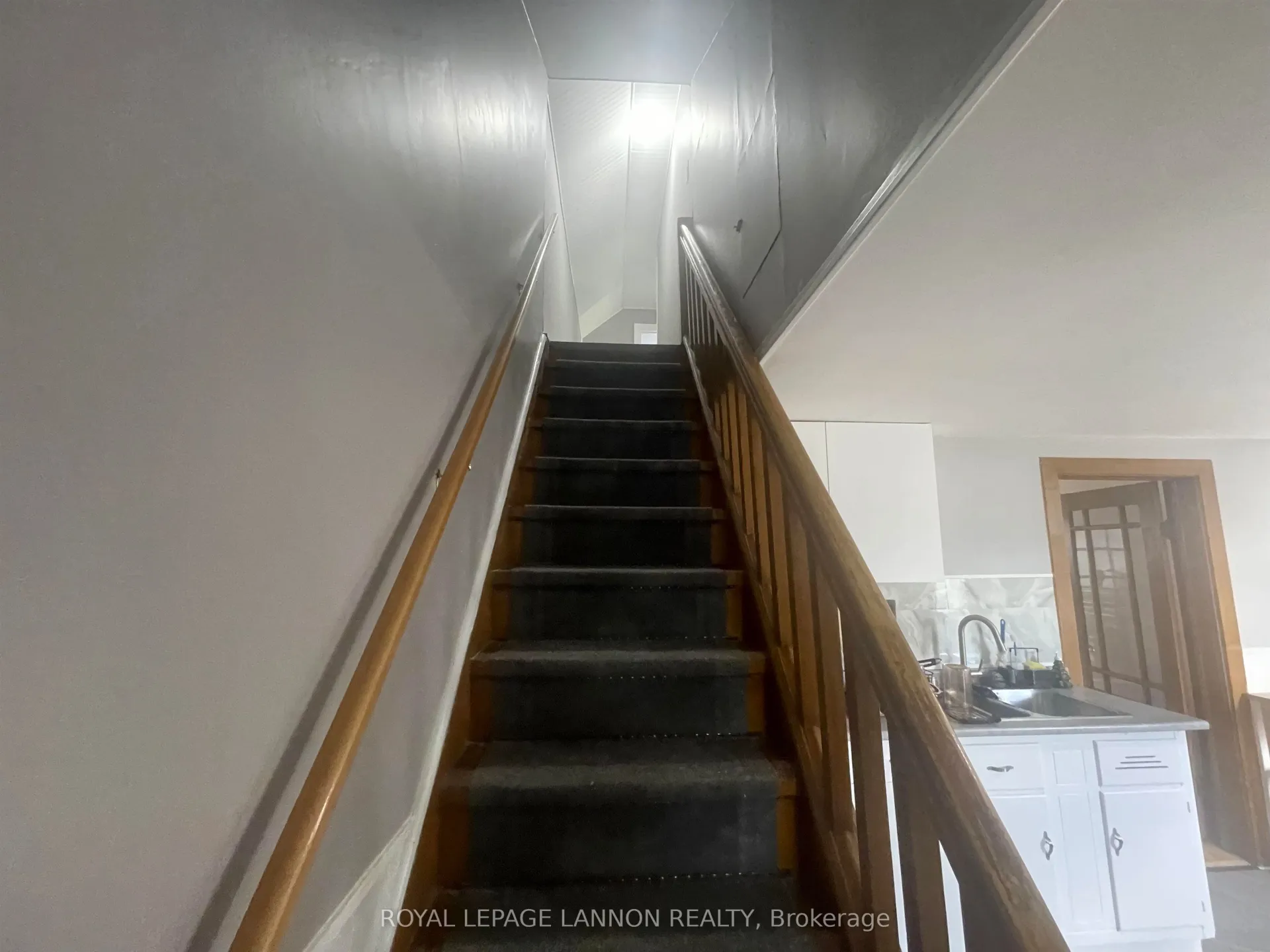 Photo 16 of 523 McLaughlin Street W, Thunder Bay, East End — HOMEH