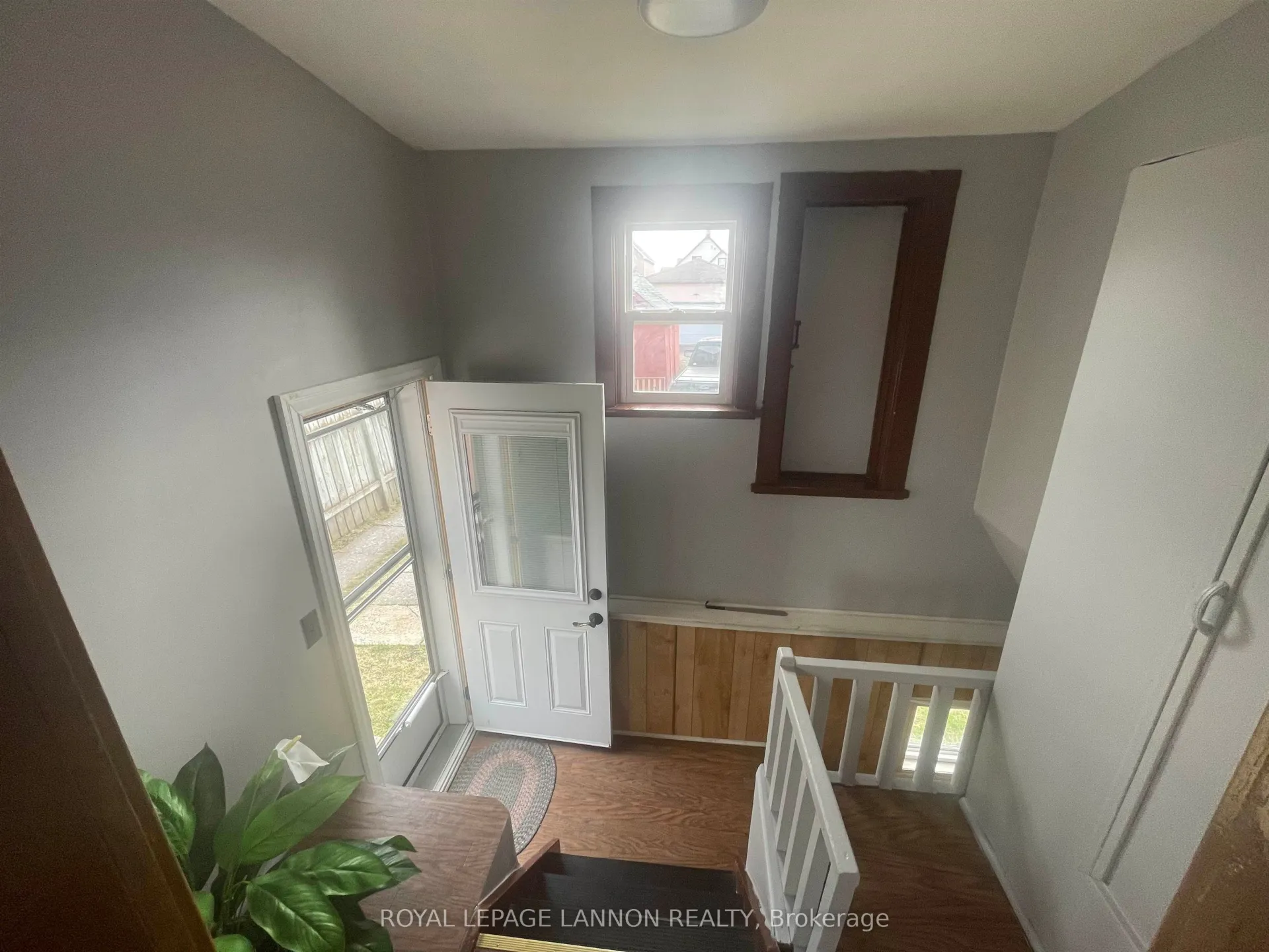 Photo 19 of 523 McLaughlin Street W, Thunder Bay, East End — HOMEH