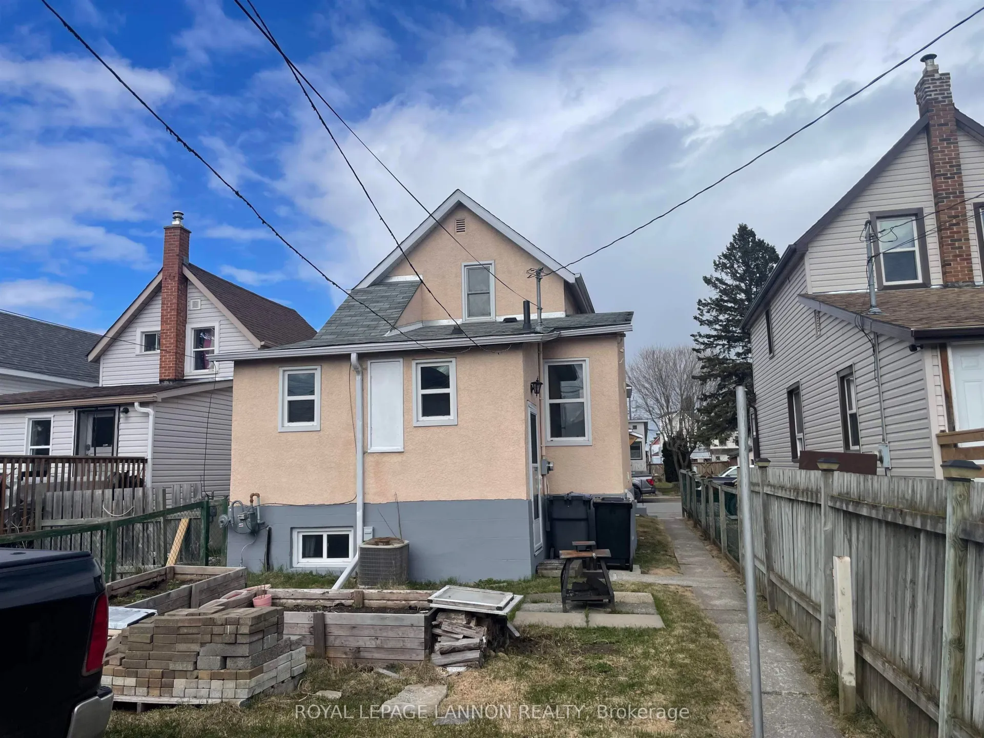 Photo 28 of 523 McLaughlin Street W, Thunder Bay, East End — HOMEH
