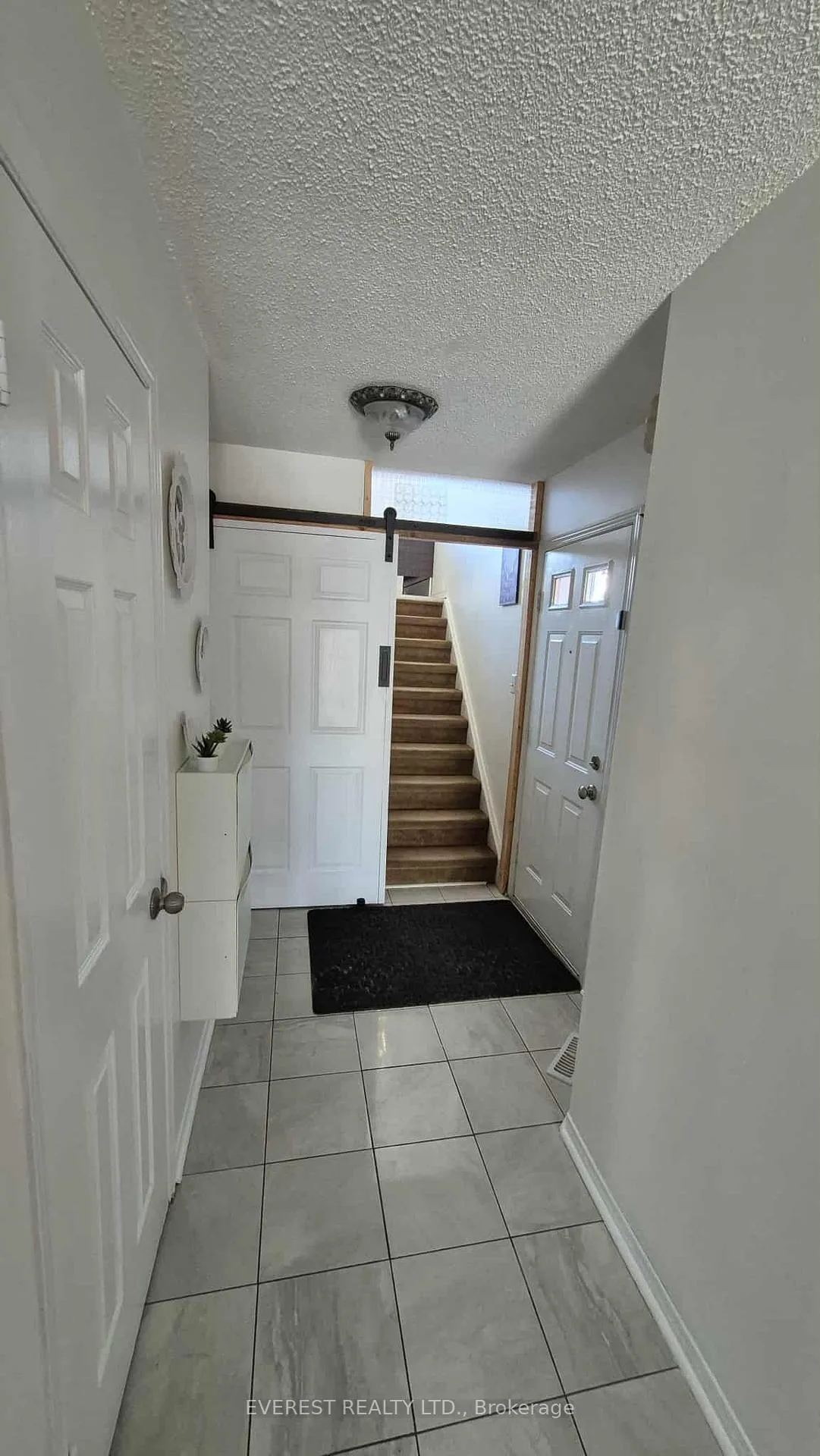 Photo 3 of 124 Desert Sand Drive, Brampton, Sandringham-Wellington — HOMEH