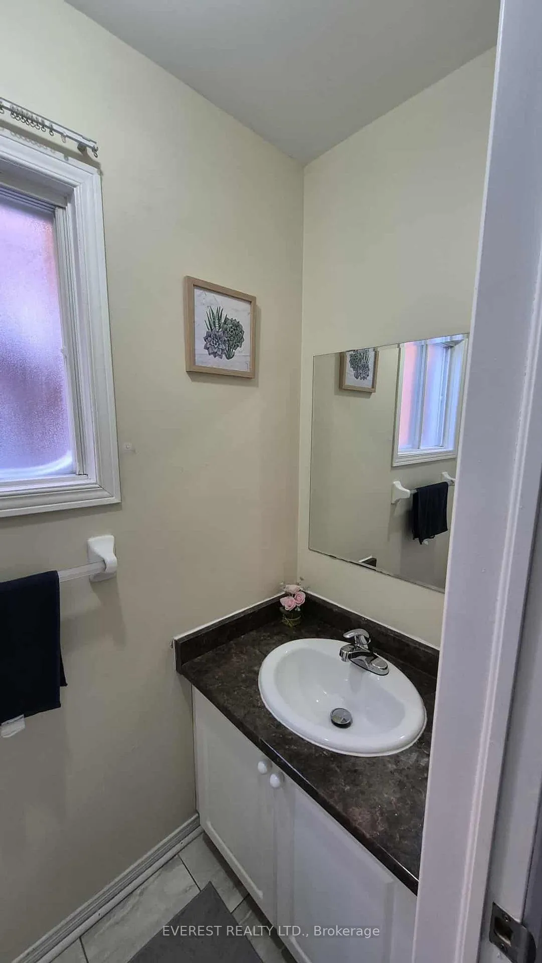 Photo 6 of 124 Desert Sand Drive, Brampton, Sandringham-Wellington — HOMEH