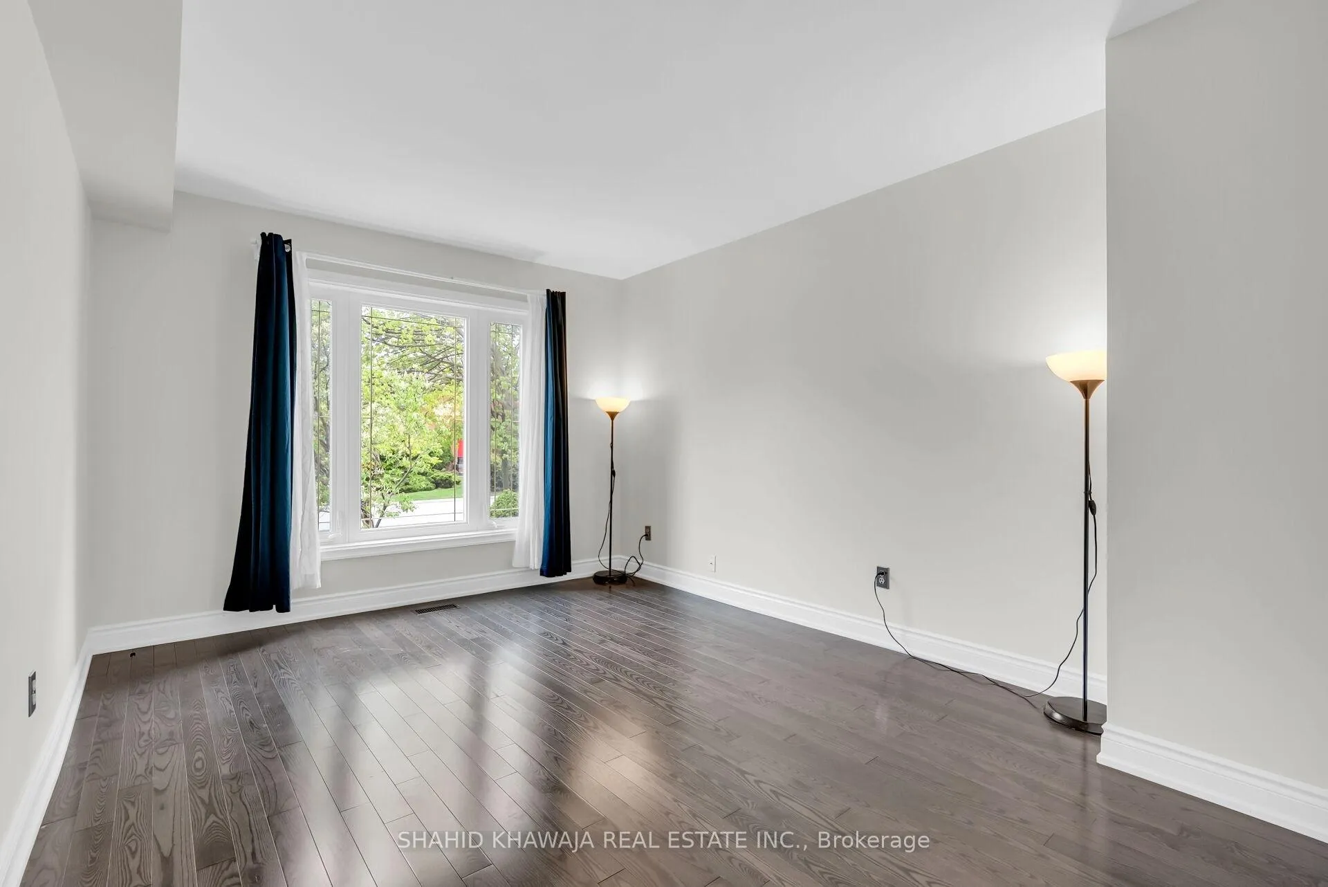 Photo 6 of 7425 Doverwood Drive, Mississauga, Meadowvale — HOMEH