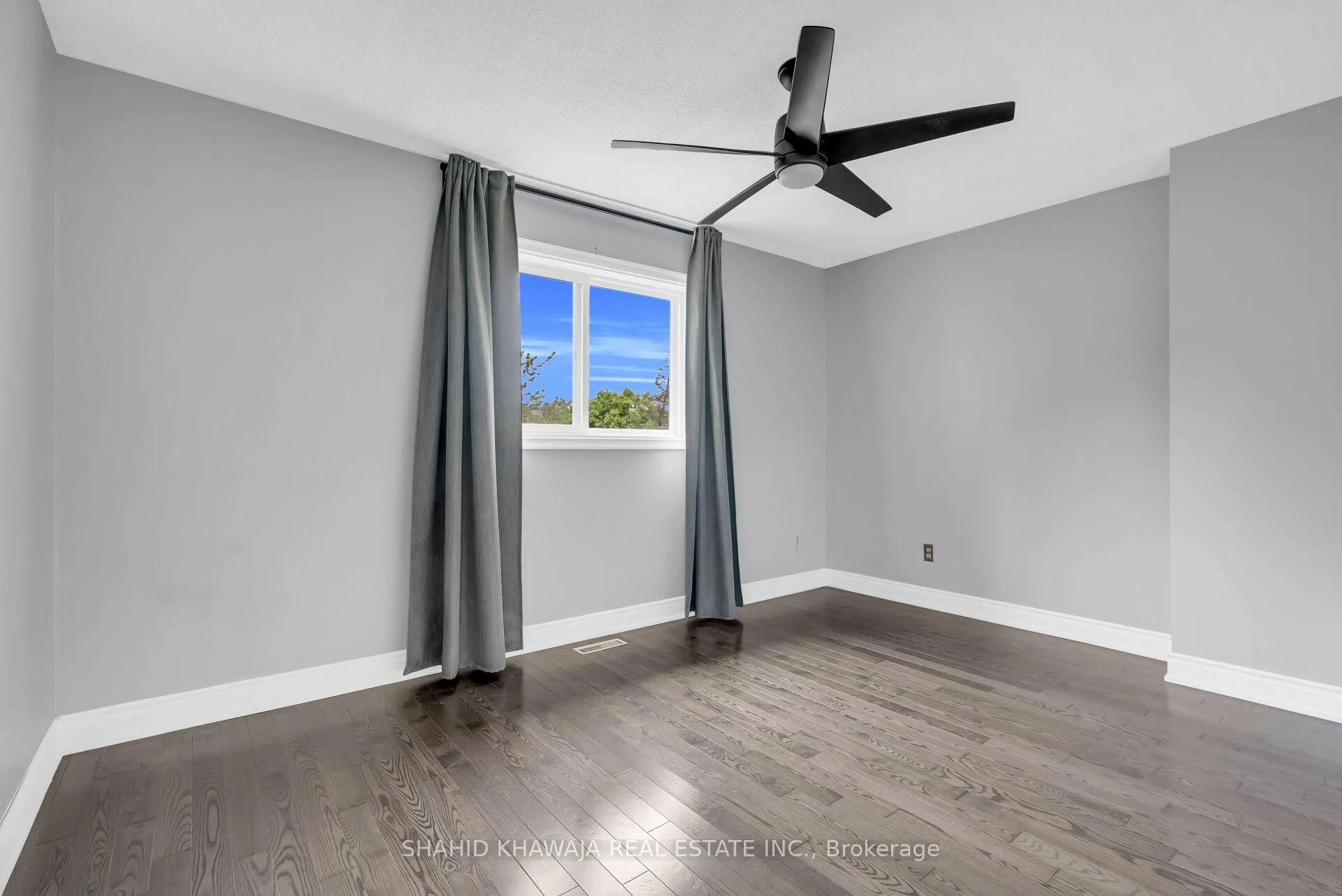 Photo 16 of 7425 Doverwood Drive, Mississauga, Meadowvale — HOMEH