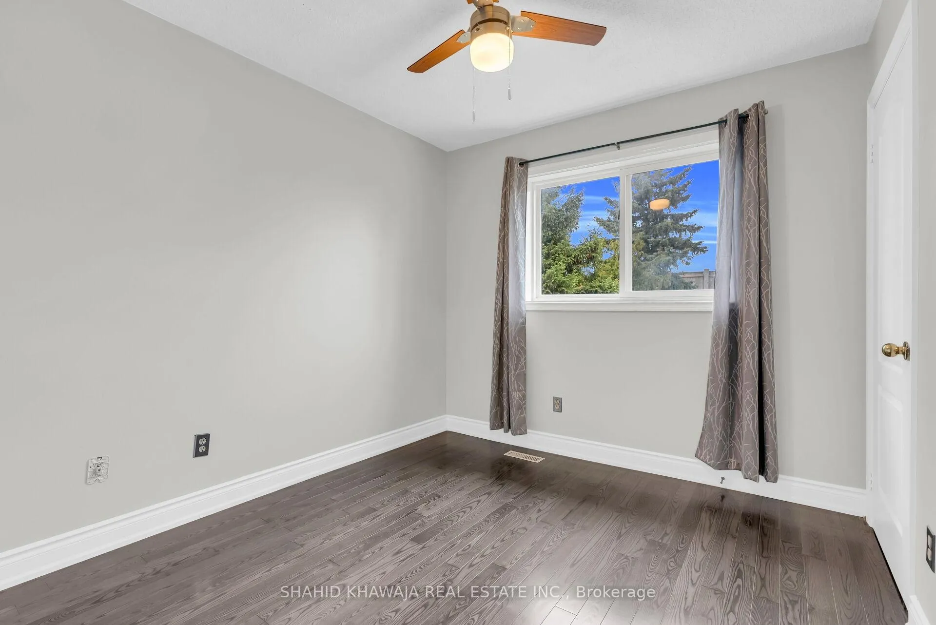 Photo 21 of 7425 Doverwood Drive, Mississauga, Meadowvale — HOMEH