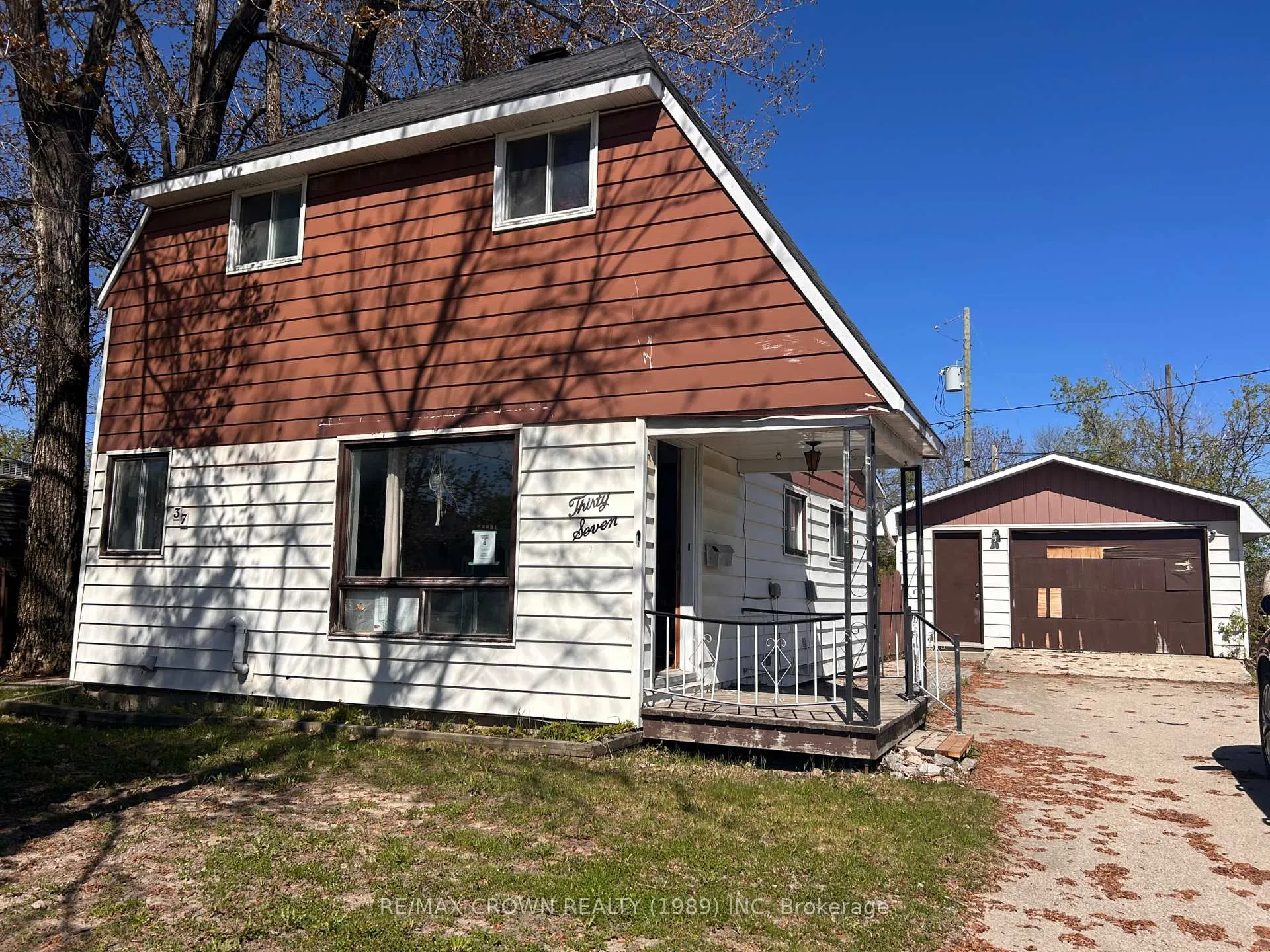 Photo 1 of 37 Cain Avenue, Kapuskasing — HOMEH