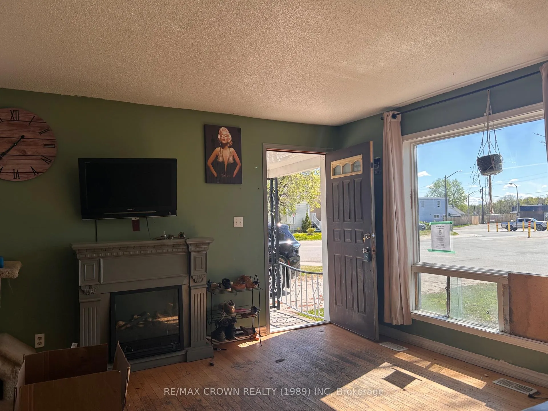 Photo 12 of 37 Cain Avenue, Kapuskasing — HOMEH