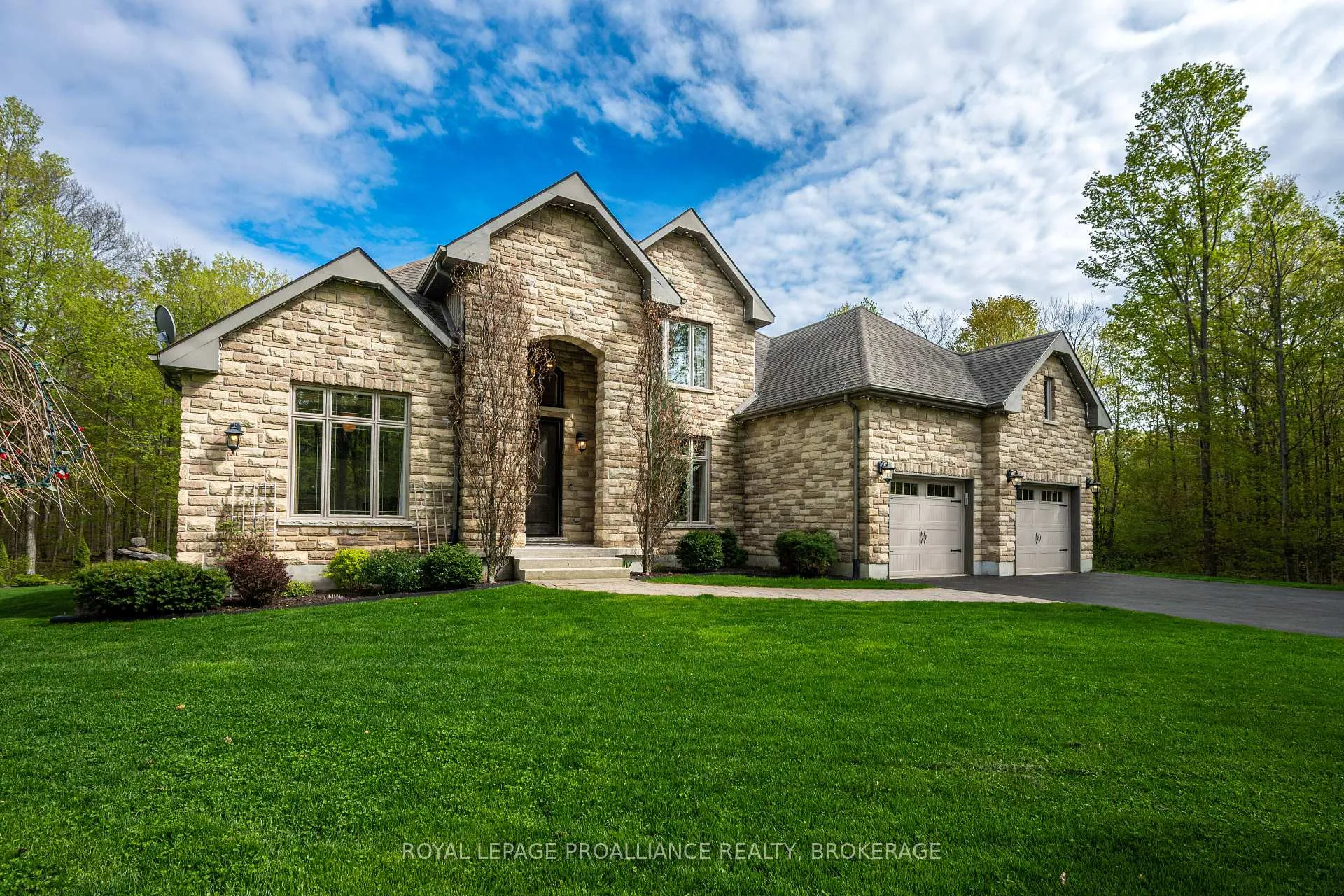 Photo 1 of 2918 Leeman Road, Kingston, City North of 401 — HOMEH