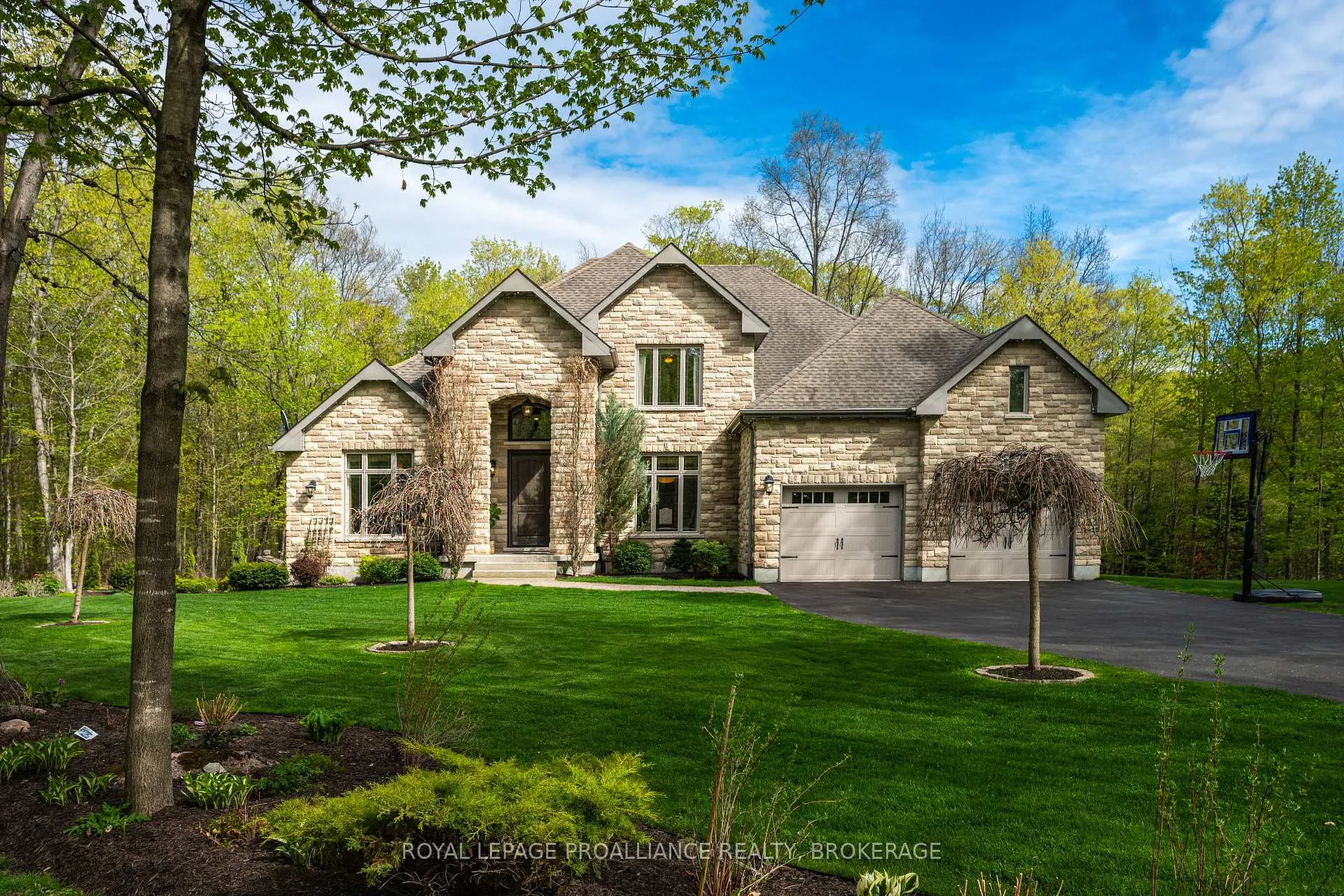 Photo 2 of 2918 Leeman Road, Kingston, City North of 401 — HOMEH