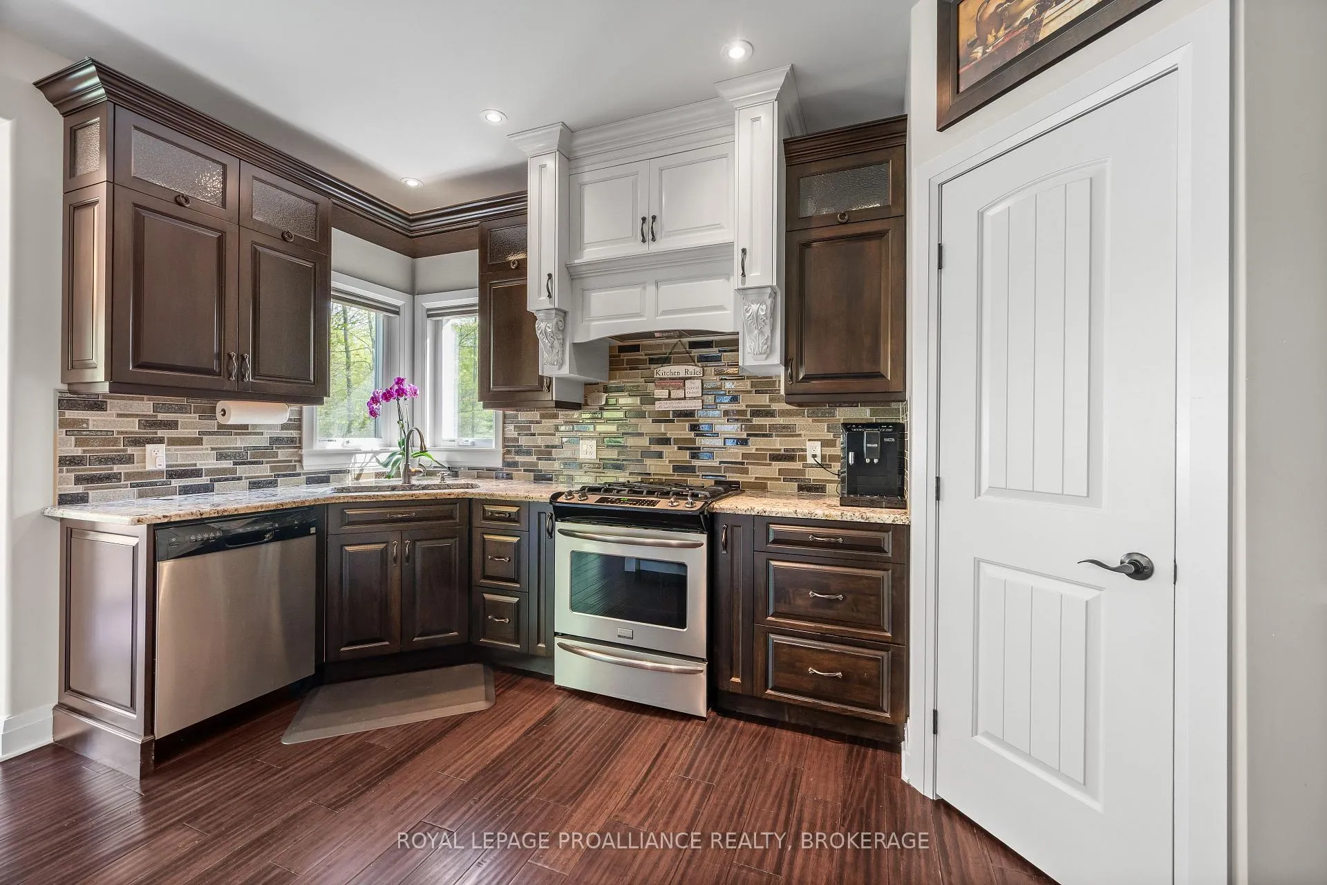 Photo 14 of 2918 Leeman Road, Kingston, City North of 401 — HOMEH
