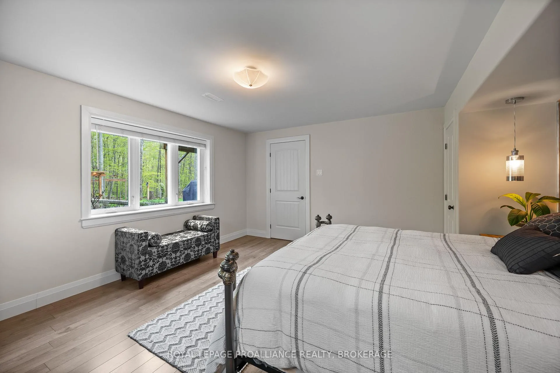 Photo 36 of 2918 Leeman Road, Kingston, City North of 401 — HOMEH