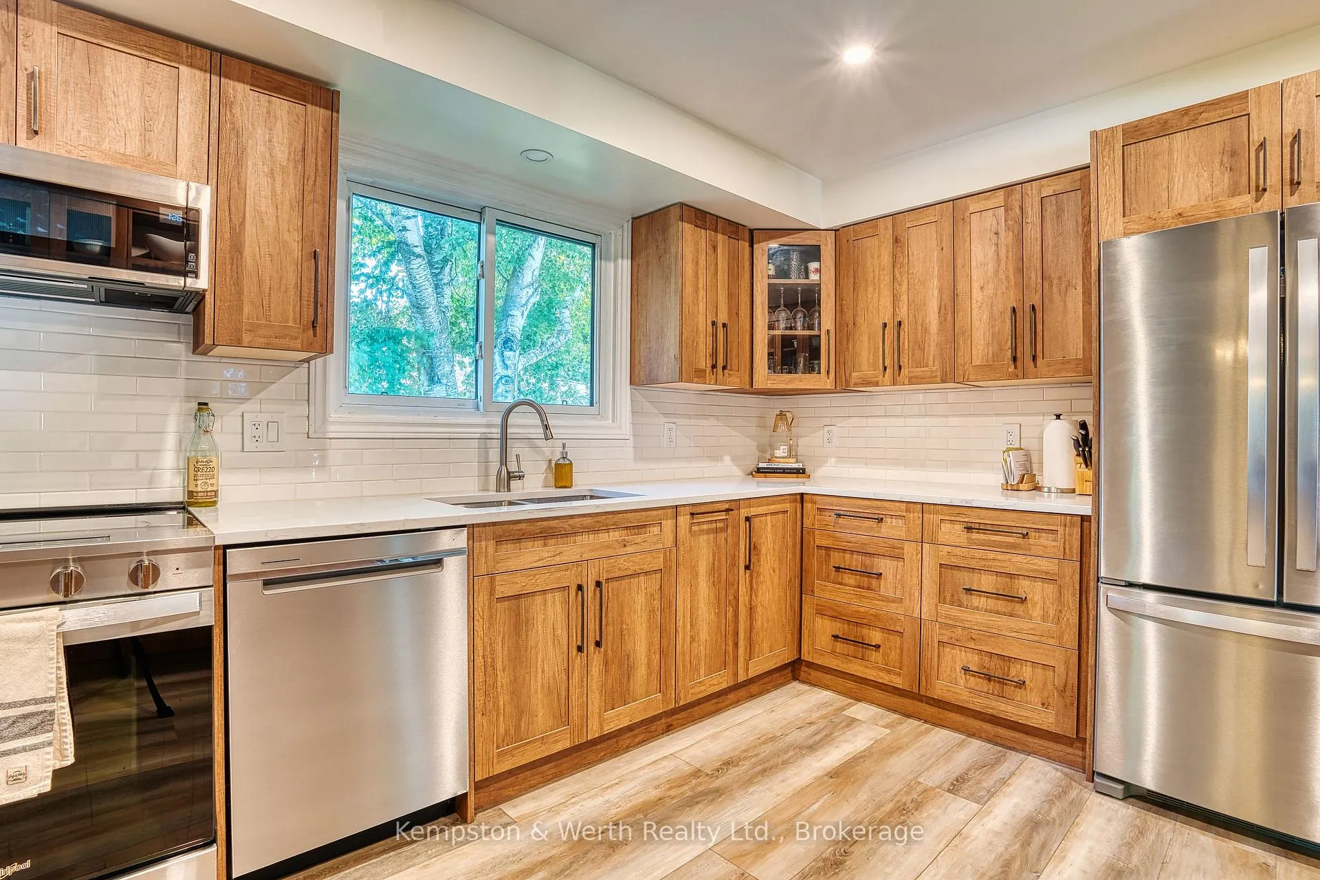 Photo 10 of 428 Boyne Avenue, North Perth, Listowel — HOMEH