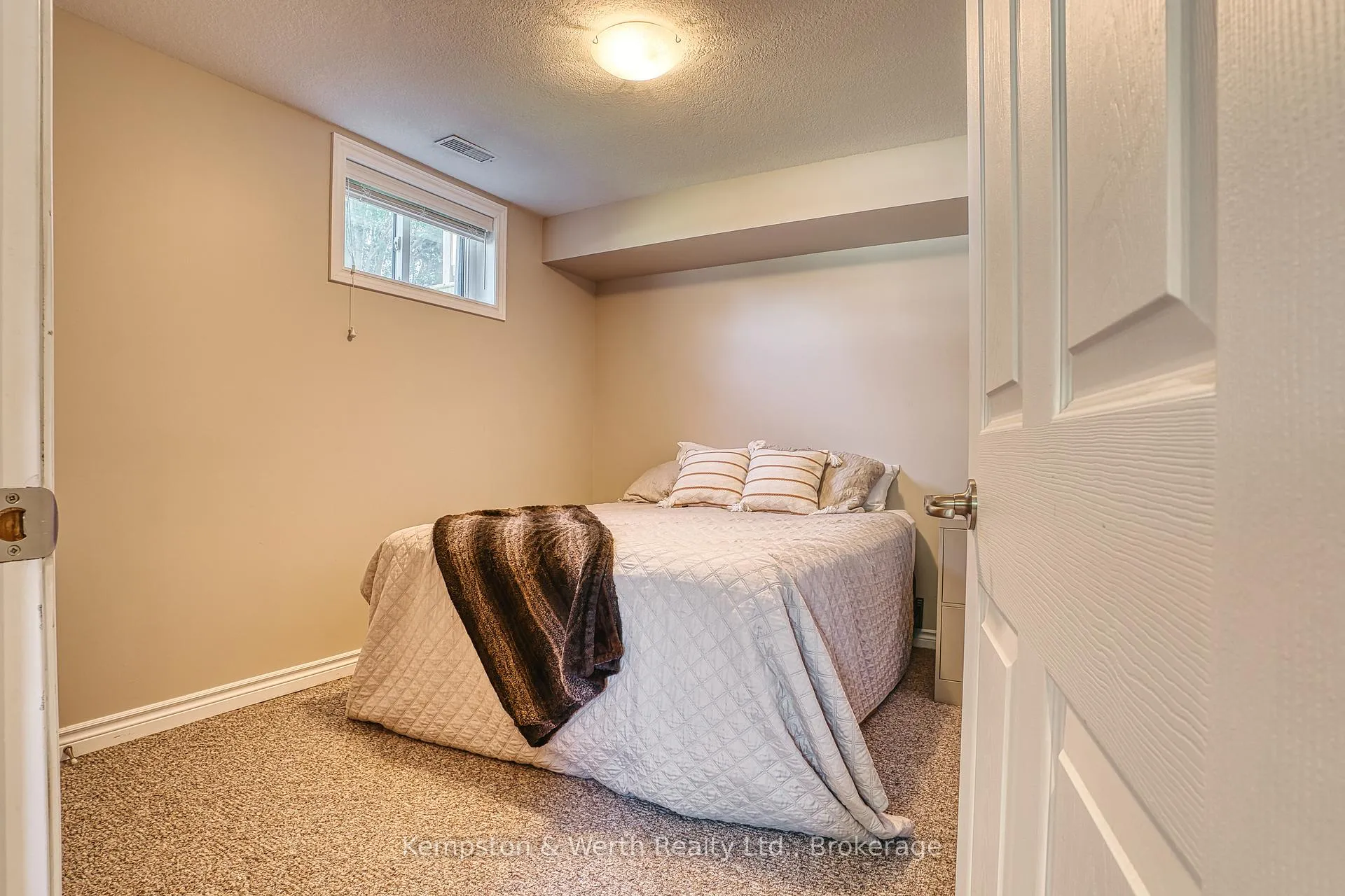 Photo 26 of 428 Boyne Avenue, North Perth, Listowel — HOMEH