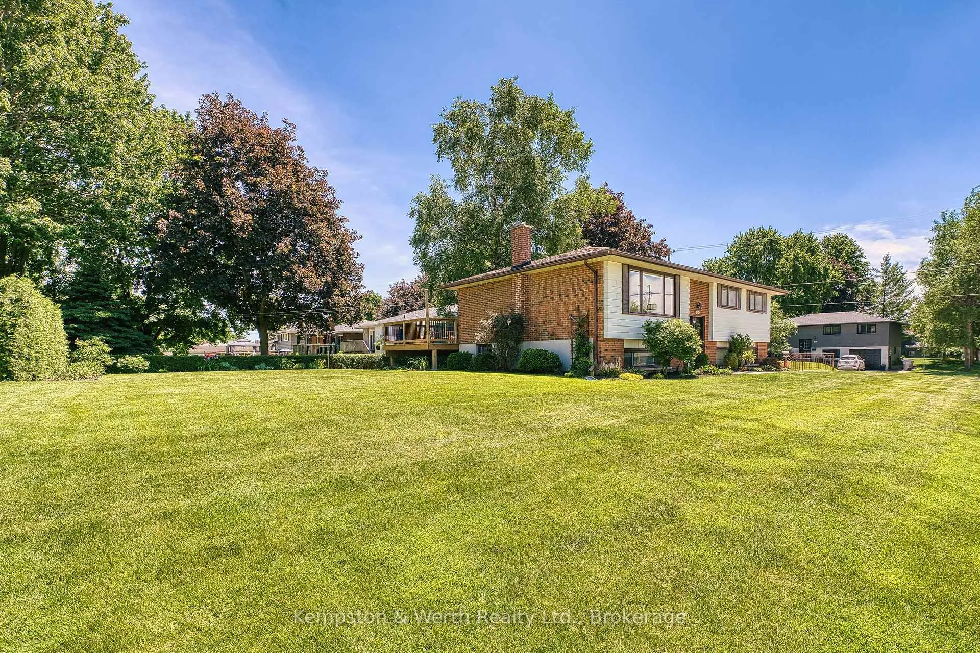 Photo 27 of 428 Boyne Avenue, North Perth, Listowel — HOMEH
